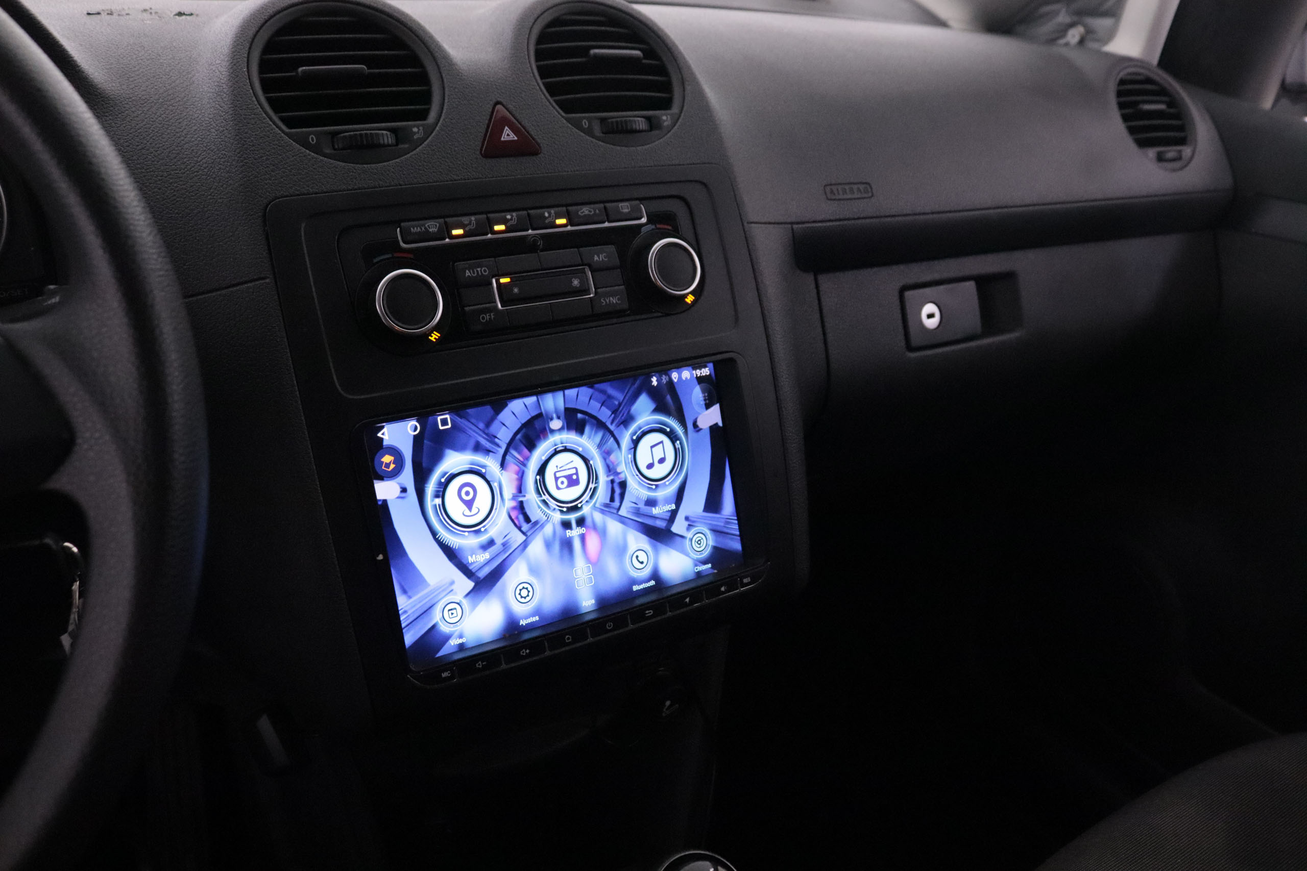 Volkswagen Caddy 1.6 TDI CONFORT LINE EDITION 102CV 5P # IVA DEDUCIBLE foto 19