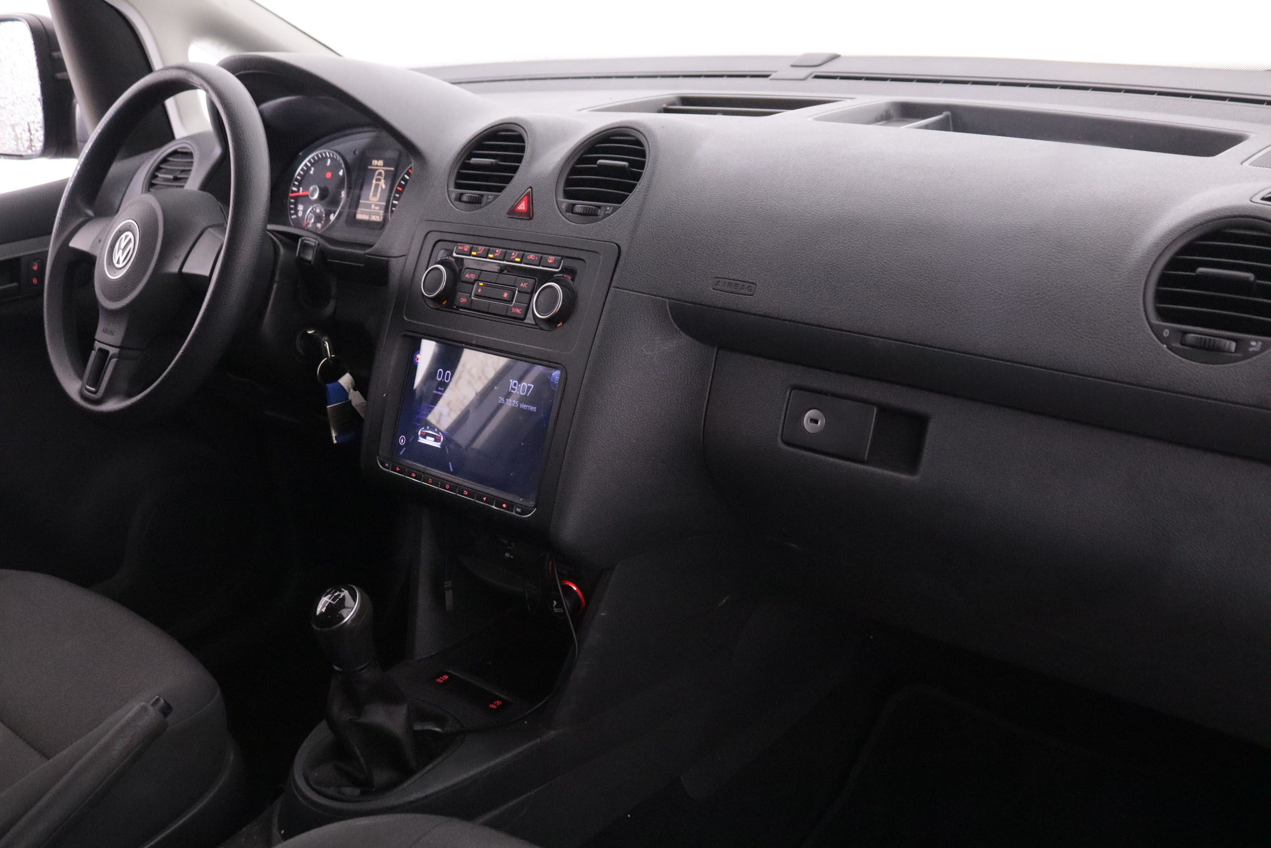 Volkswagen Caddy 1.6 TDI CONFORT LINE EDITION 102CV 5P # IVA DEDUCIBLE foto 17