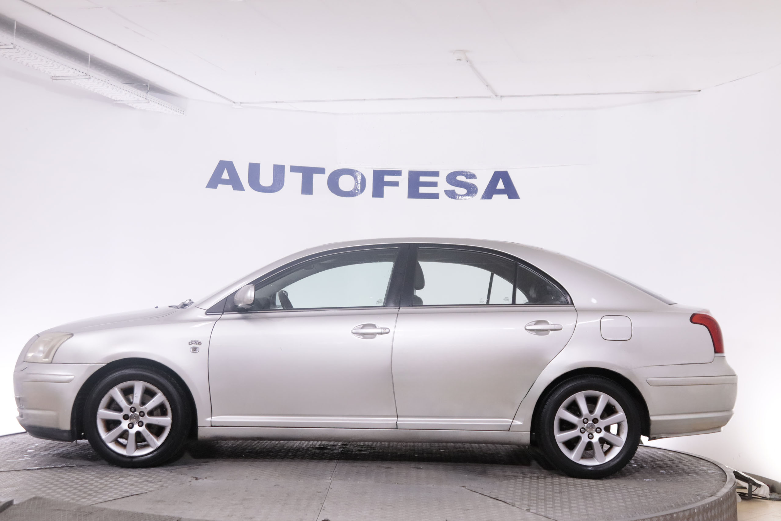 Toyota Avensis 2.0  D-4D 115CV 5P #CUERO foto 9