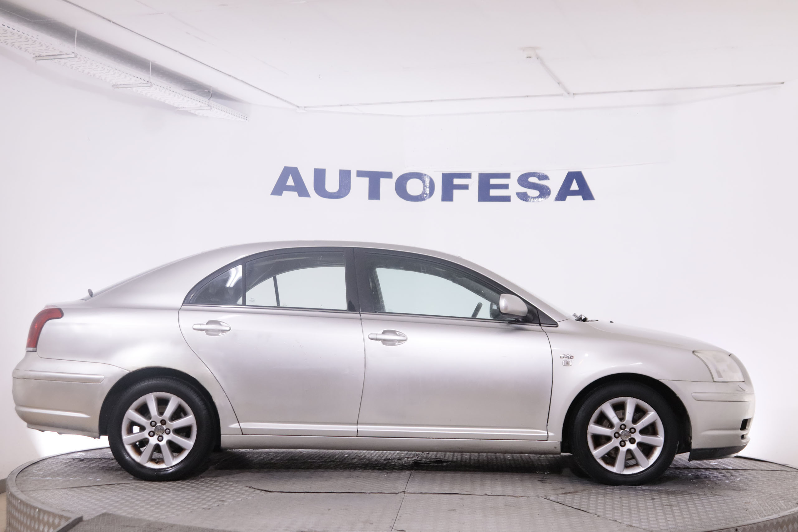 Toyota Avensis 2.0  D-4D 115CV 5P #CUERO foto 13