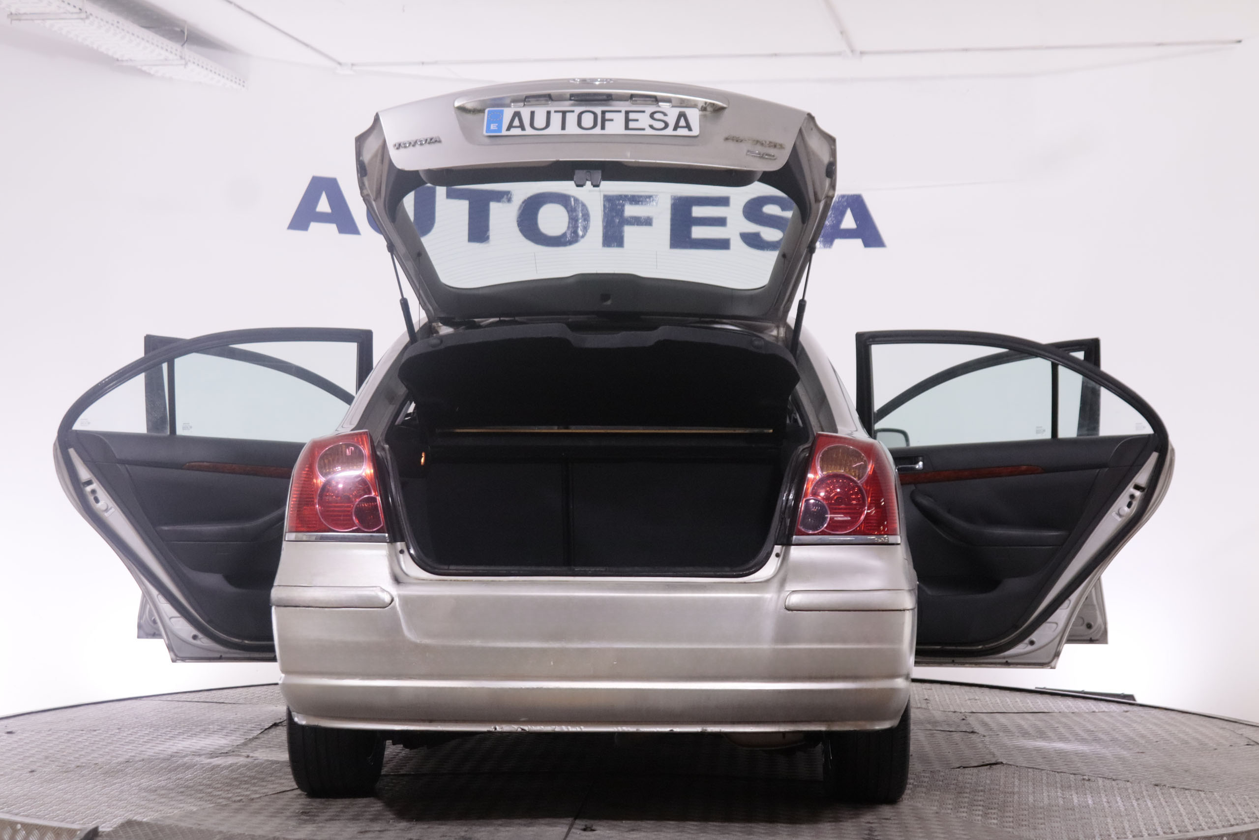 Toyota Avensis 2.0  D-4D 115CV 5P #CUERO foto 10