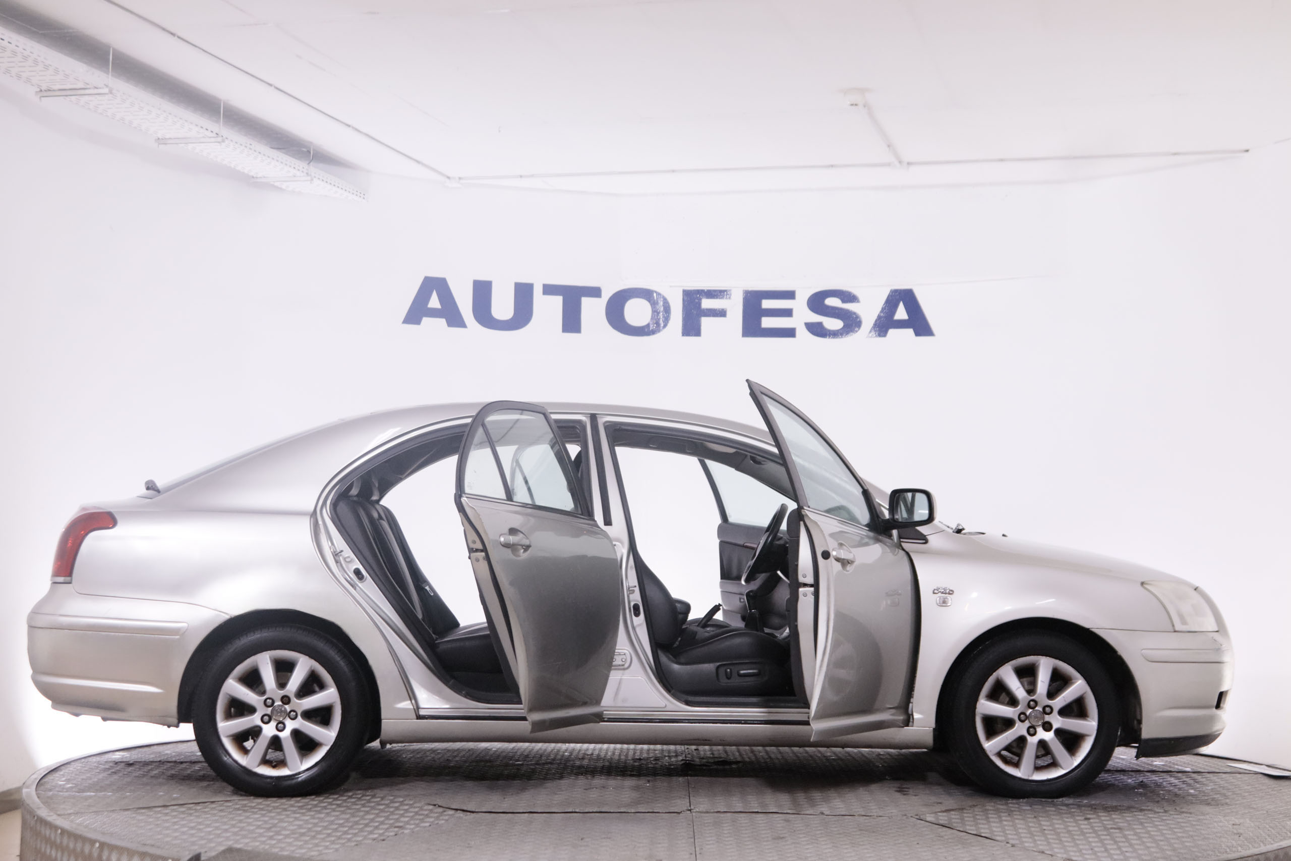 Toyota Avensis 2.0  D-4D 115CV 5P #CUERO foto 11