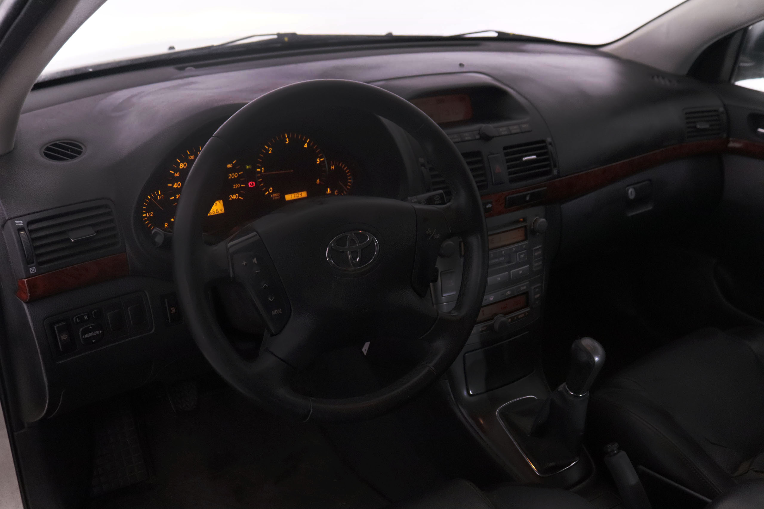 Toyota Avensis 2.0  D-4D 115CV 5P #CUERO foto 14