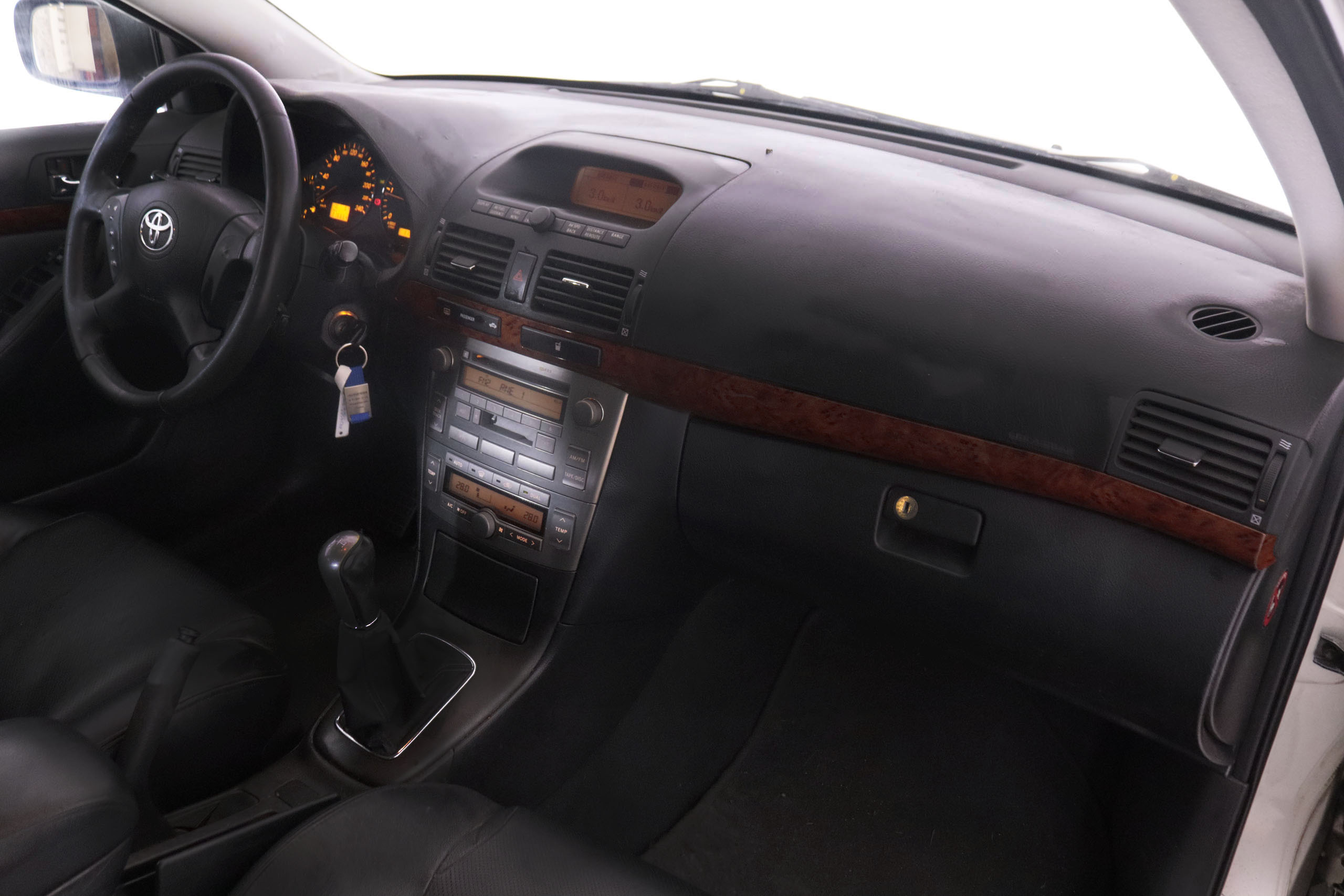 Toyota Avensis 2.0  D-4D 115CV 5P #CUERO foto 15