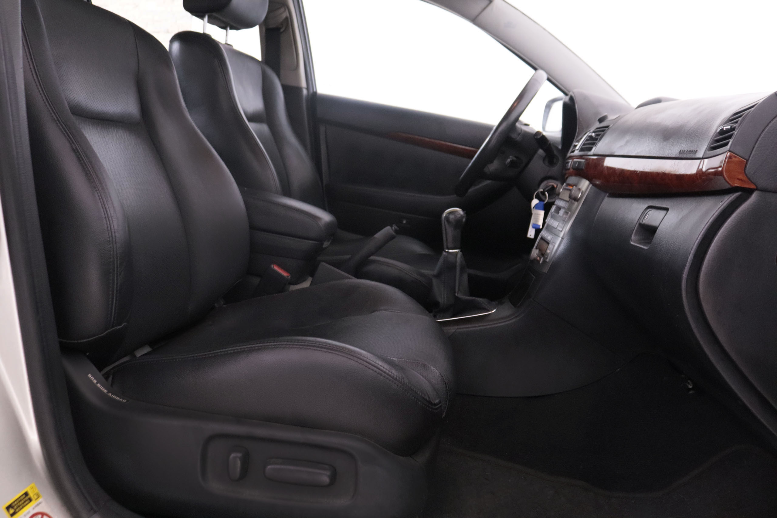 Toyota Avensis 2.0  D-4D 115CV 5P #CUERO foto 22