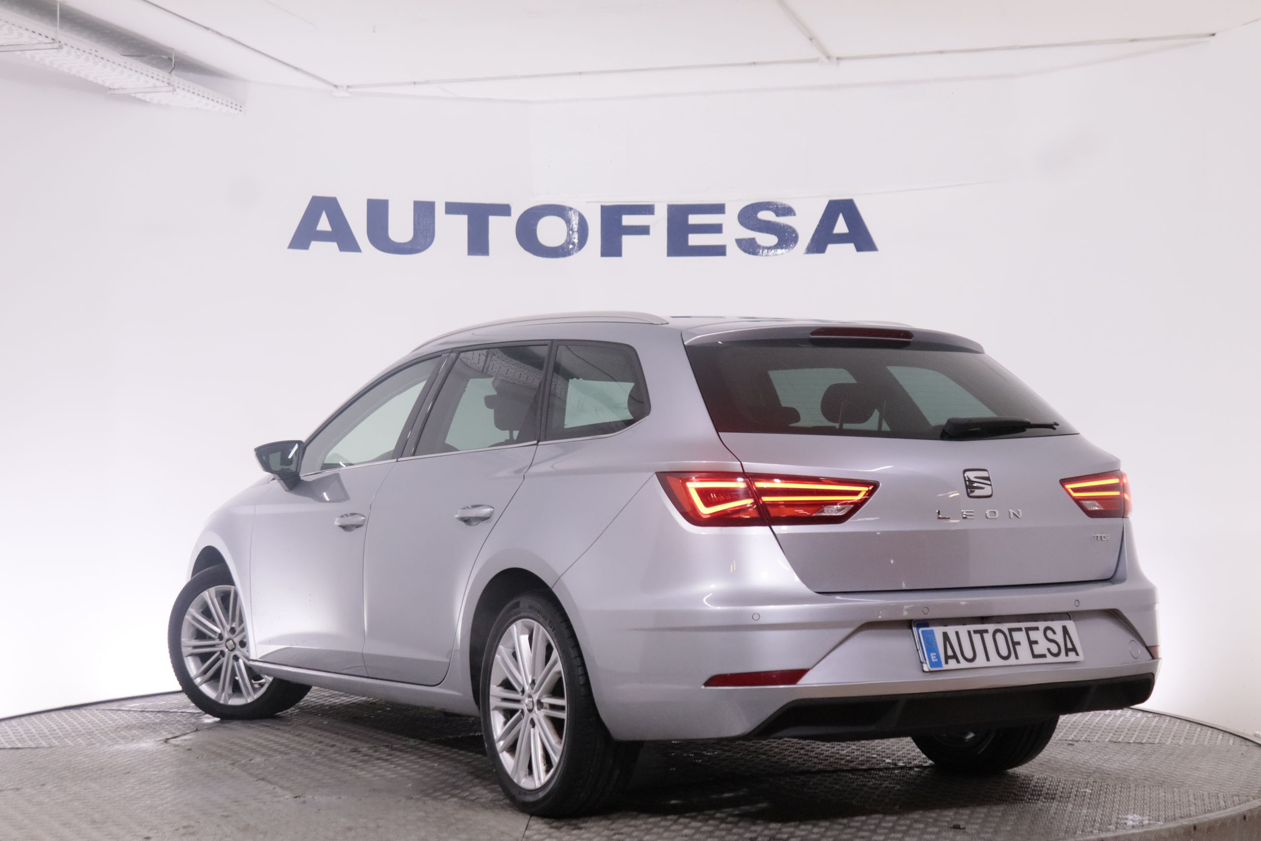 Seat Leon 1.5 TGI DSG ST XCELLENCE AUTO 130CV 5P # IVA DEDUCIBLE, PARKTRONIC foto 7