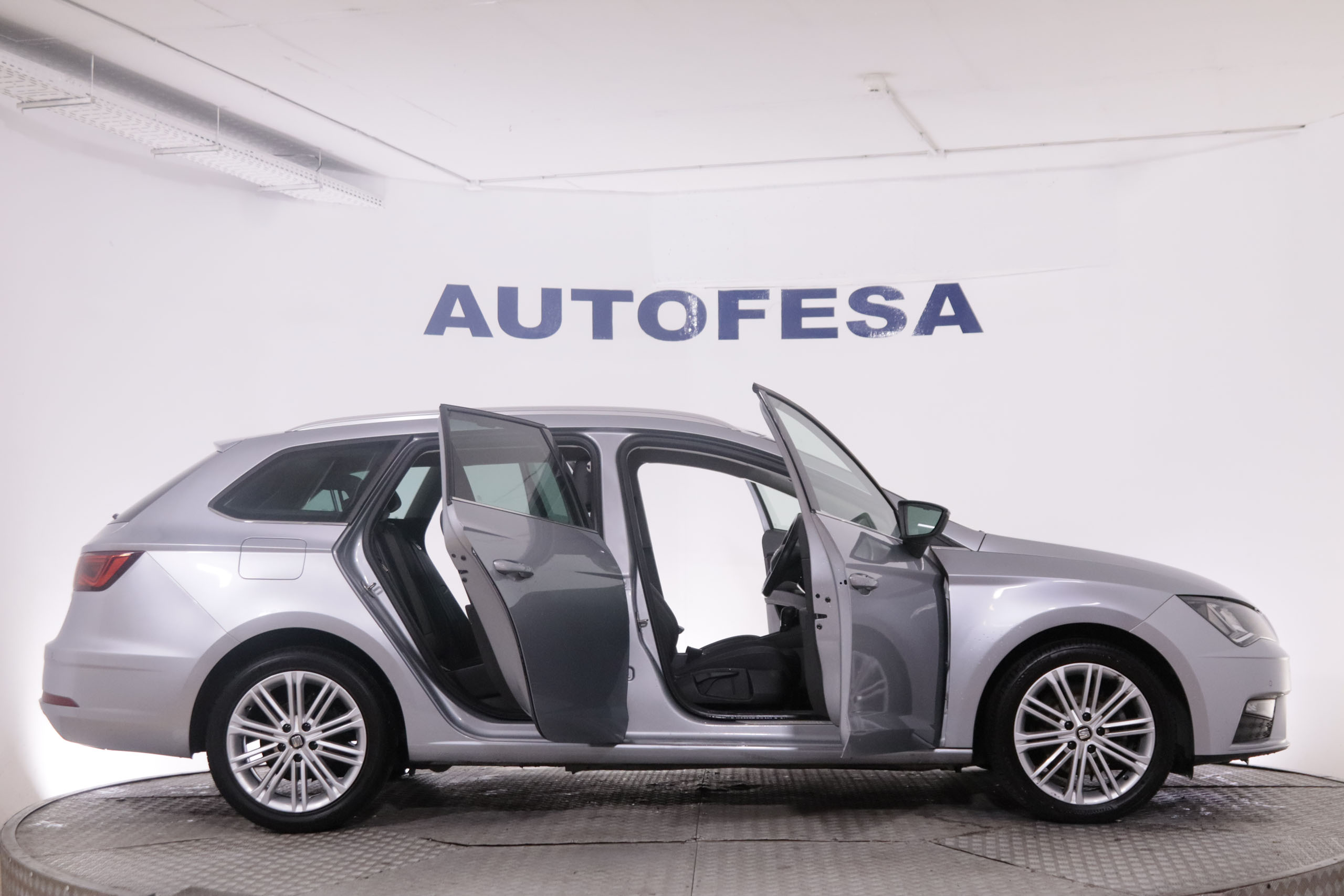Seat Leon 1.5 TGI DSG ST XCELLENCE AUTO 130CV 5P # IVA DEDUCIBLE, PARKTRONIC foto 10