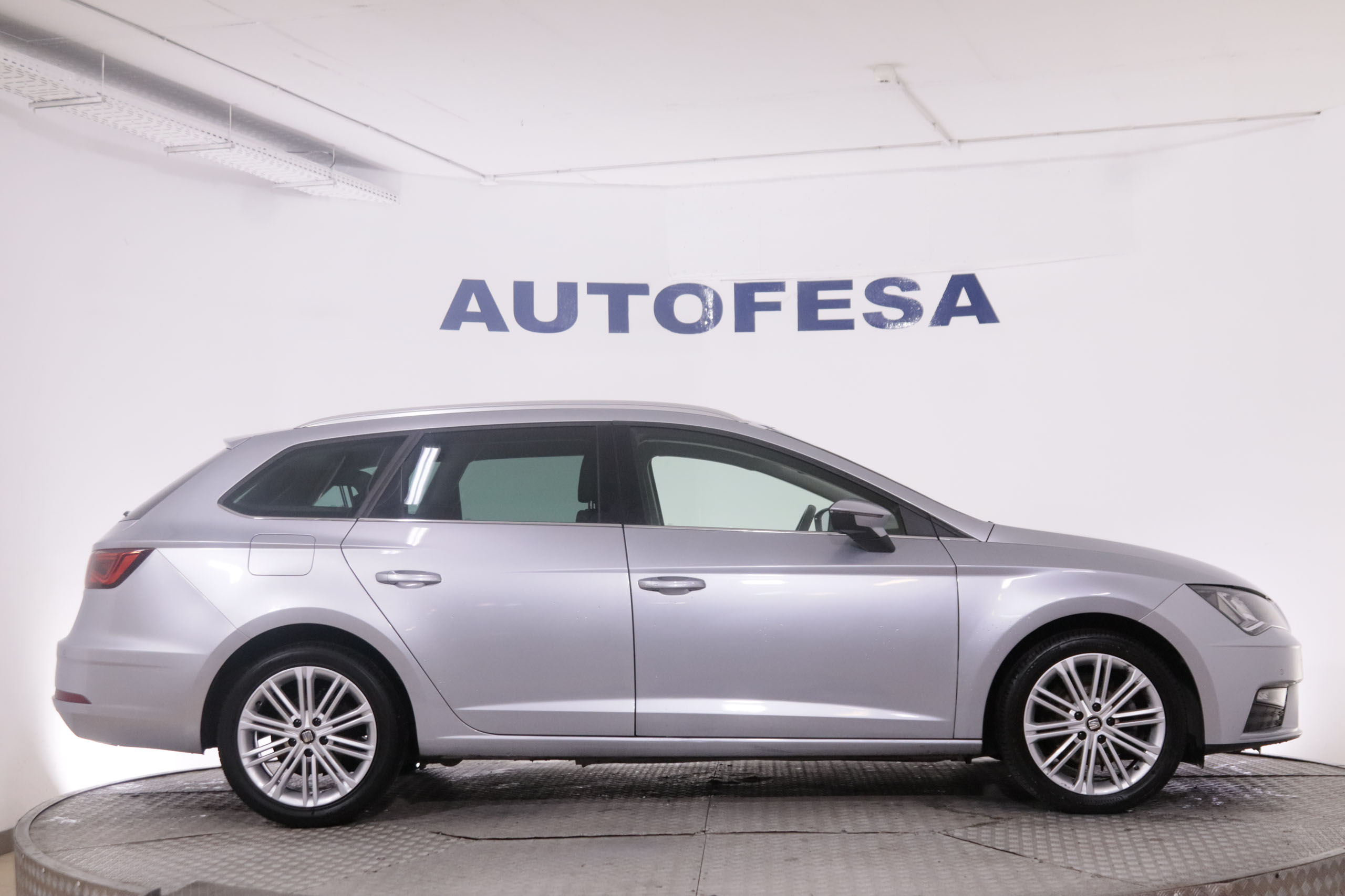 Seat Leon 1.5 TGI DSG ST XCELLENCE AUTO 130CV 5P # IVA DEDUCIBLE, PARKTRONIC foto 13