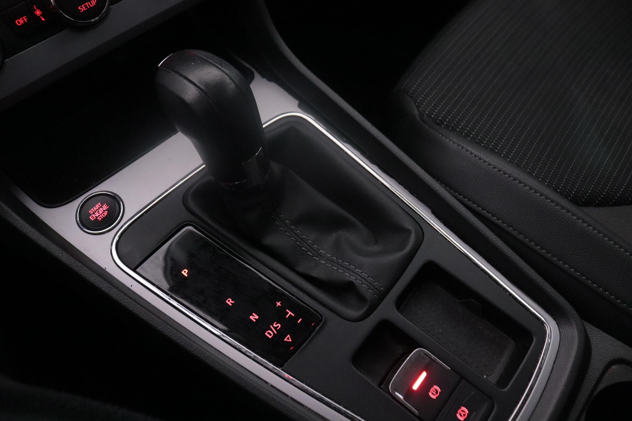 Seat Leon 1.5 TGI DSG ST XCELLENCE AUTO 130CV 5P # IVA DEDUCIBLE, PARKTRONIC foto 22