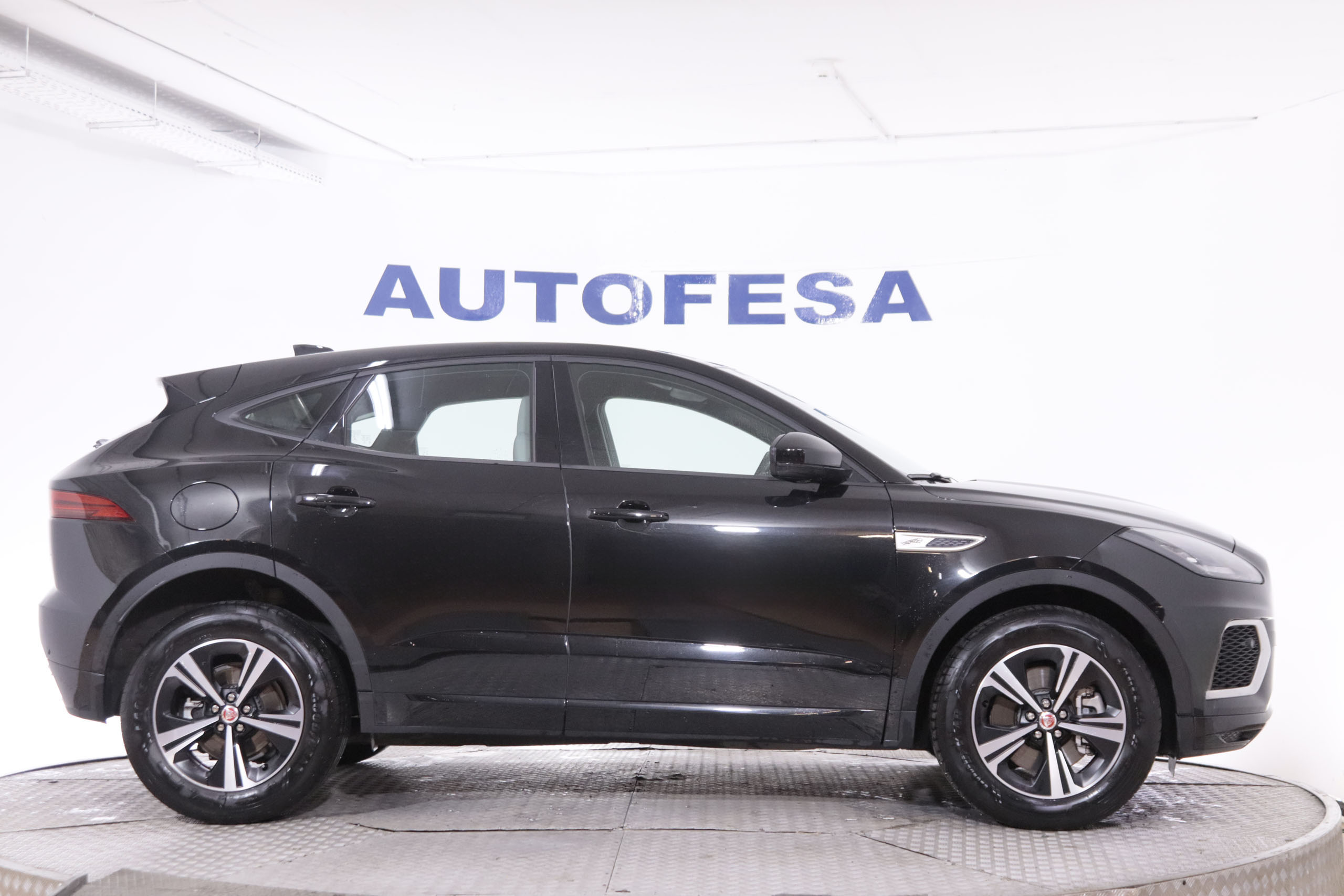 Jaguar E-pace 2.0D MEHV R-DYNAMIC 4WD AUTO 204CV 5P #IVA DEDUCIBLE, CUERO, NAVY, PARKTRONIC foto 9