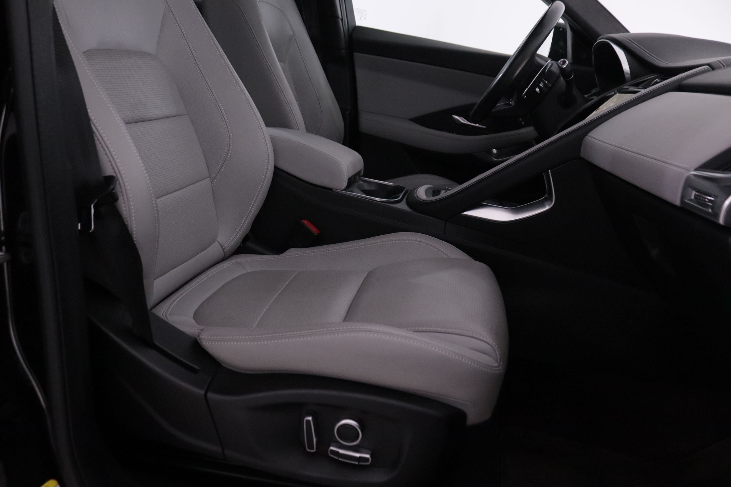 Jaguar E-pace 2.0D MEHV R-DYNAMIC 4WD AUTO 204CV 5P #IVA DEDUCIBLE, CUERO, NAVY, PARKTRONIC foto 26