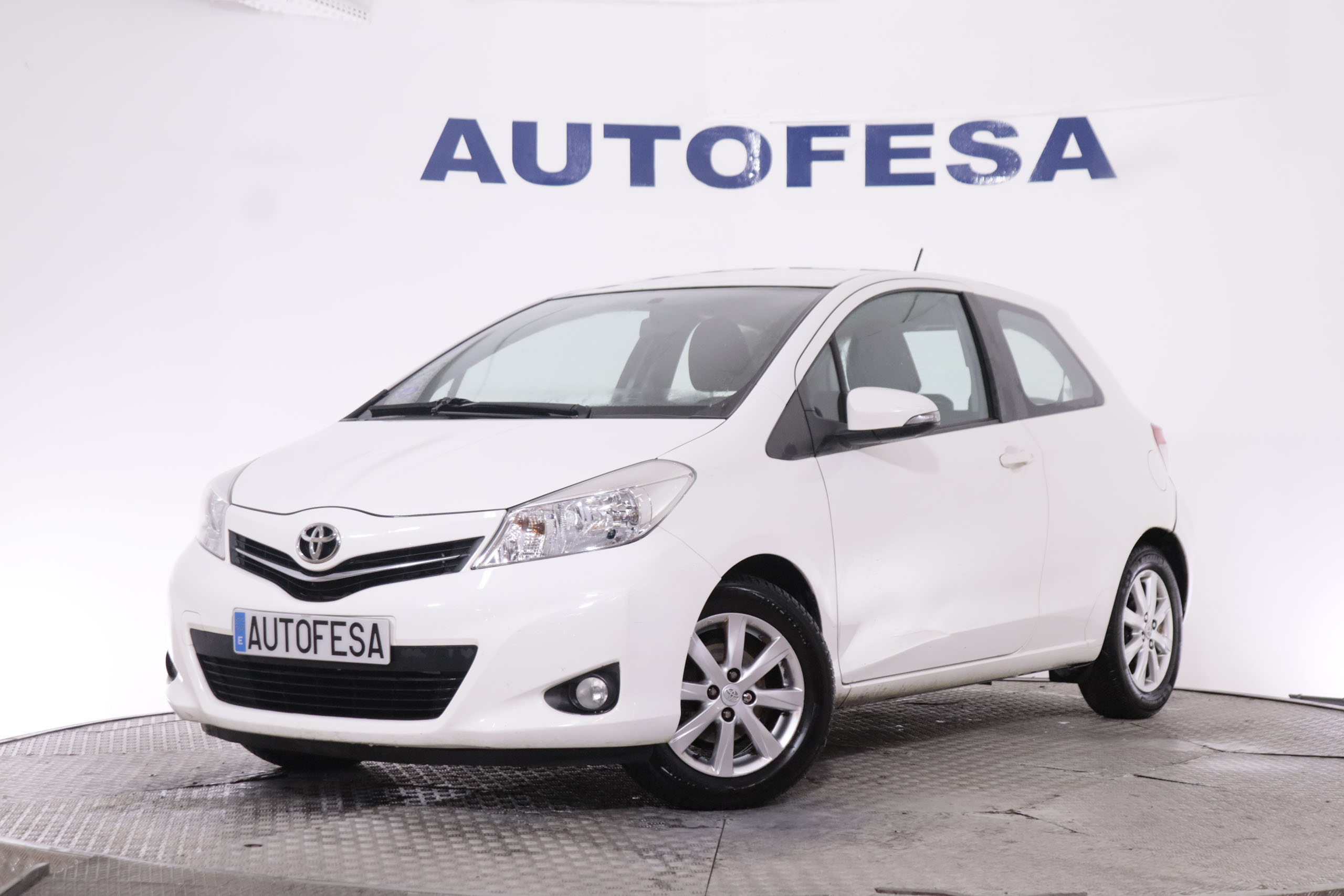 Toyota Yaris 1.0 VVTI 69CV 3P foto 1