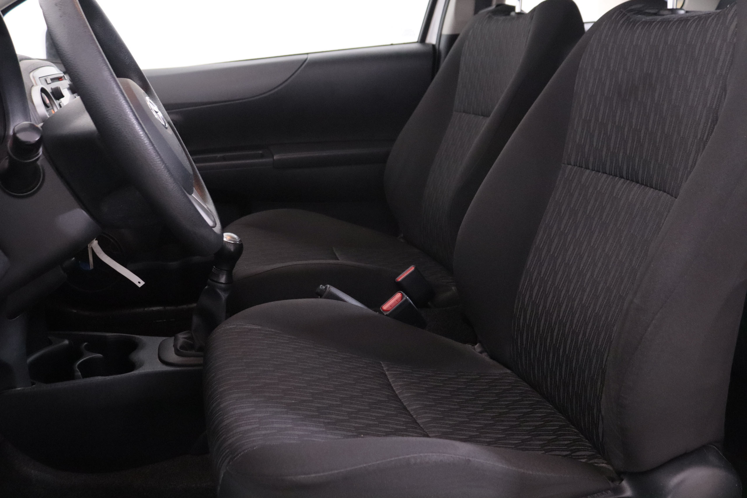 Toyota Yaris 1.0 VVTI 69CV 3P foto 21