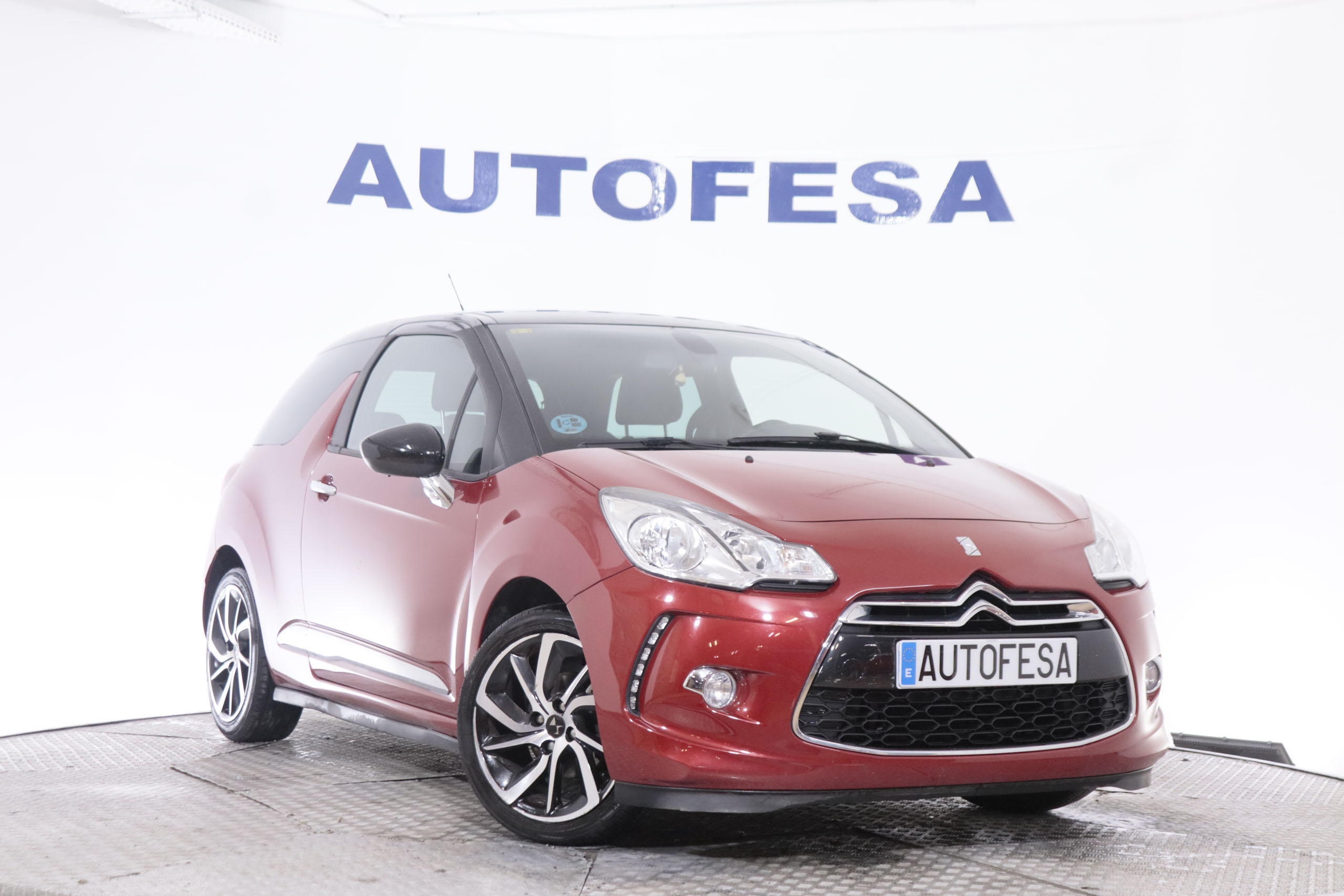 DS DS 3 1.6 HDI STYLE 100CV 3P #NAVY, PARKTRONIC foto 3