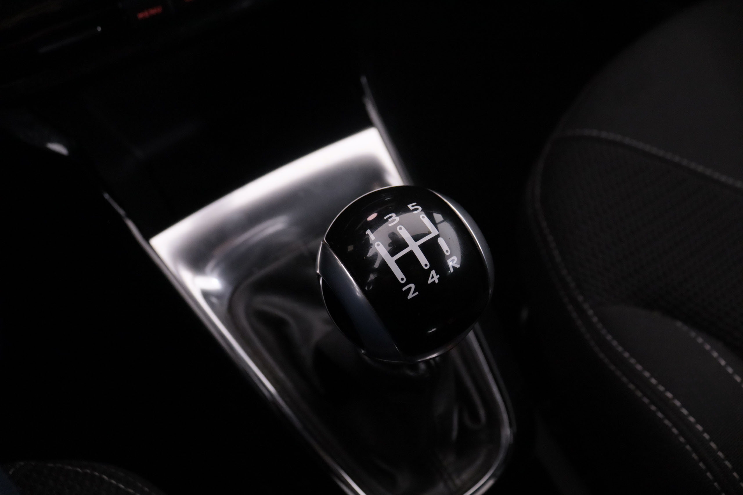 DS DS 3 1.6 HDI STYLE 100CV 3P #NAVY, PARKTRONIC foto 21