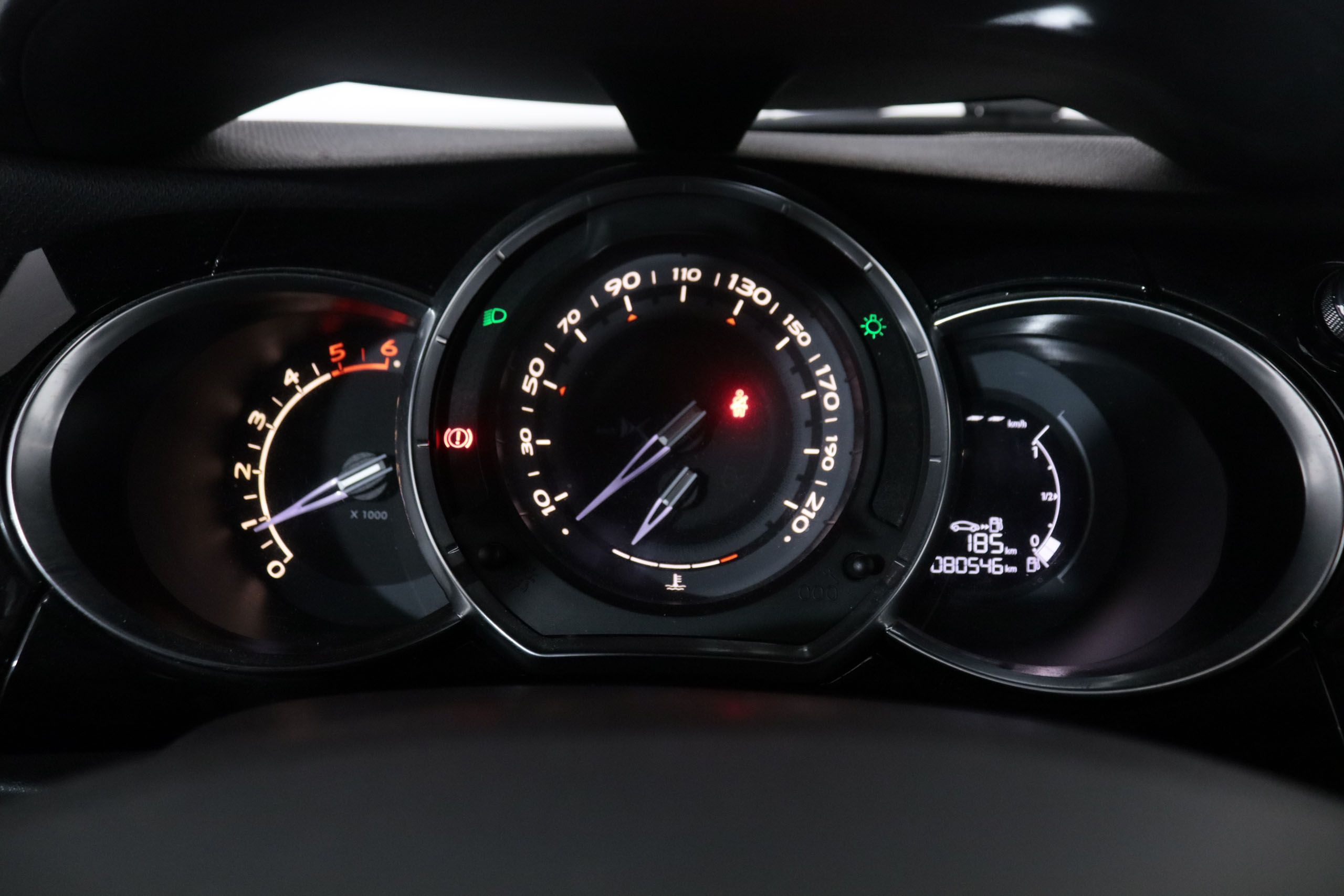 DS DS 3 1.6 HDI STYLE 100CV 3P #NAVY, PARKTRONIC foto 17