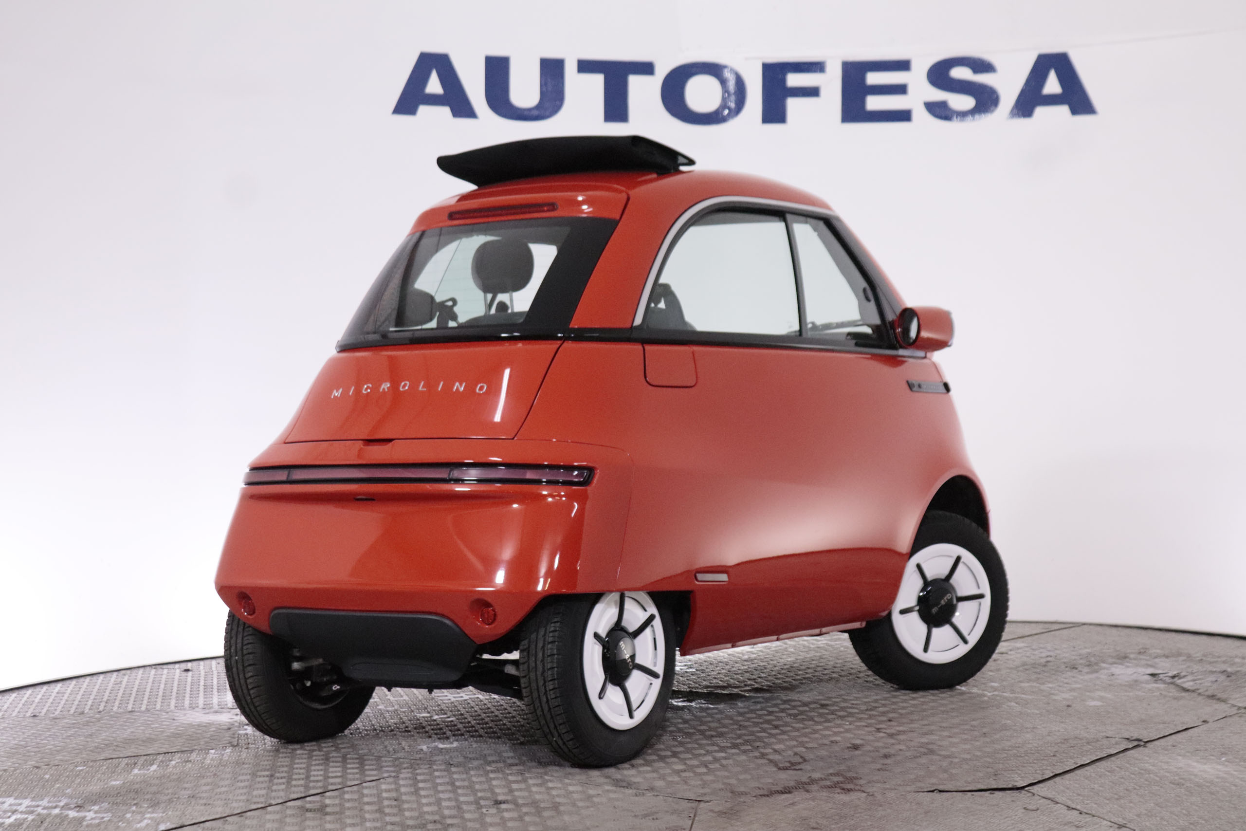 MICROLINO Competizione ELECTRICO A ESTRENAR AUTO 17CV # IVA DEDUCIBLE, GARANTIA DE FABRICA 12/2028, TECHO,FAROS LED foto 5