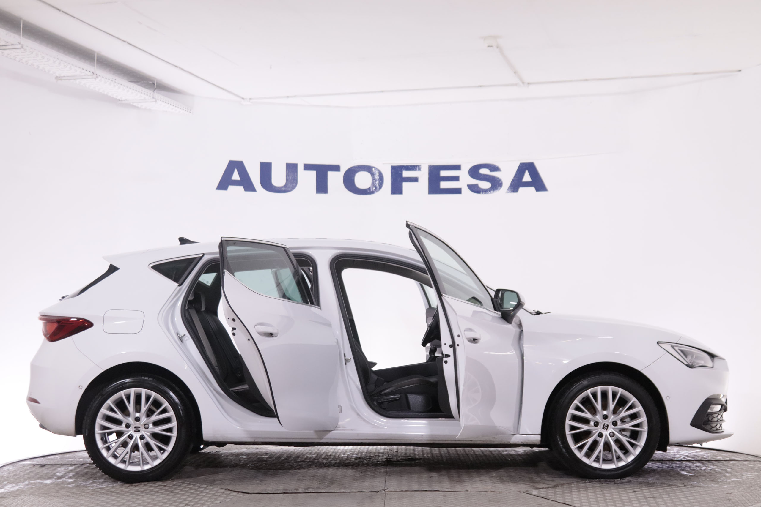 Seat Leon 1.5 TSI EXCELLENCE 150CV 5P #NAVY, PARKTRONIC foto 10