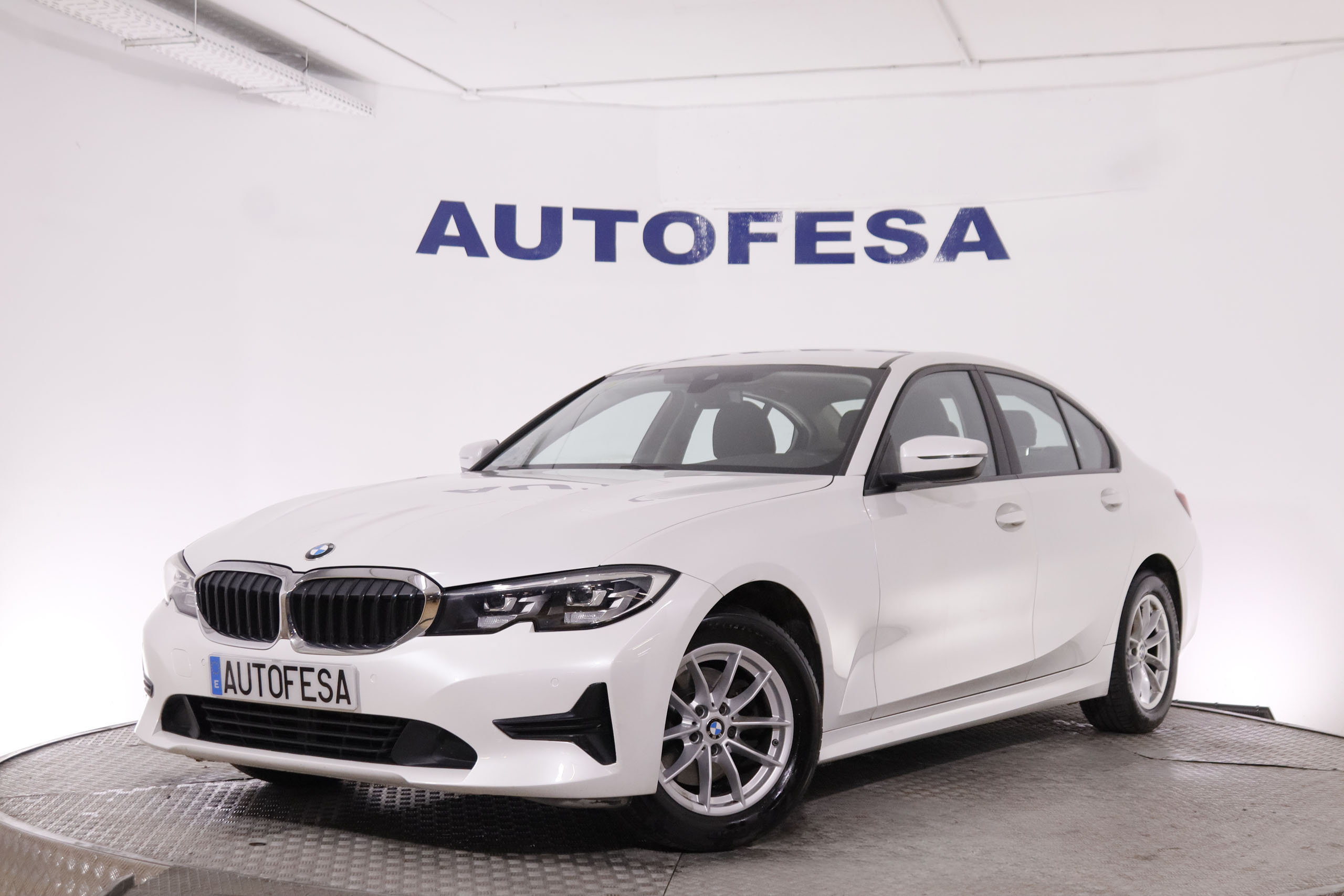 BMW 320 SERIE 3 320D AUTO 190CV 4P # IVA DEDUCIBLE, NAVY, PARKTRONIC foto 1