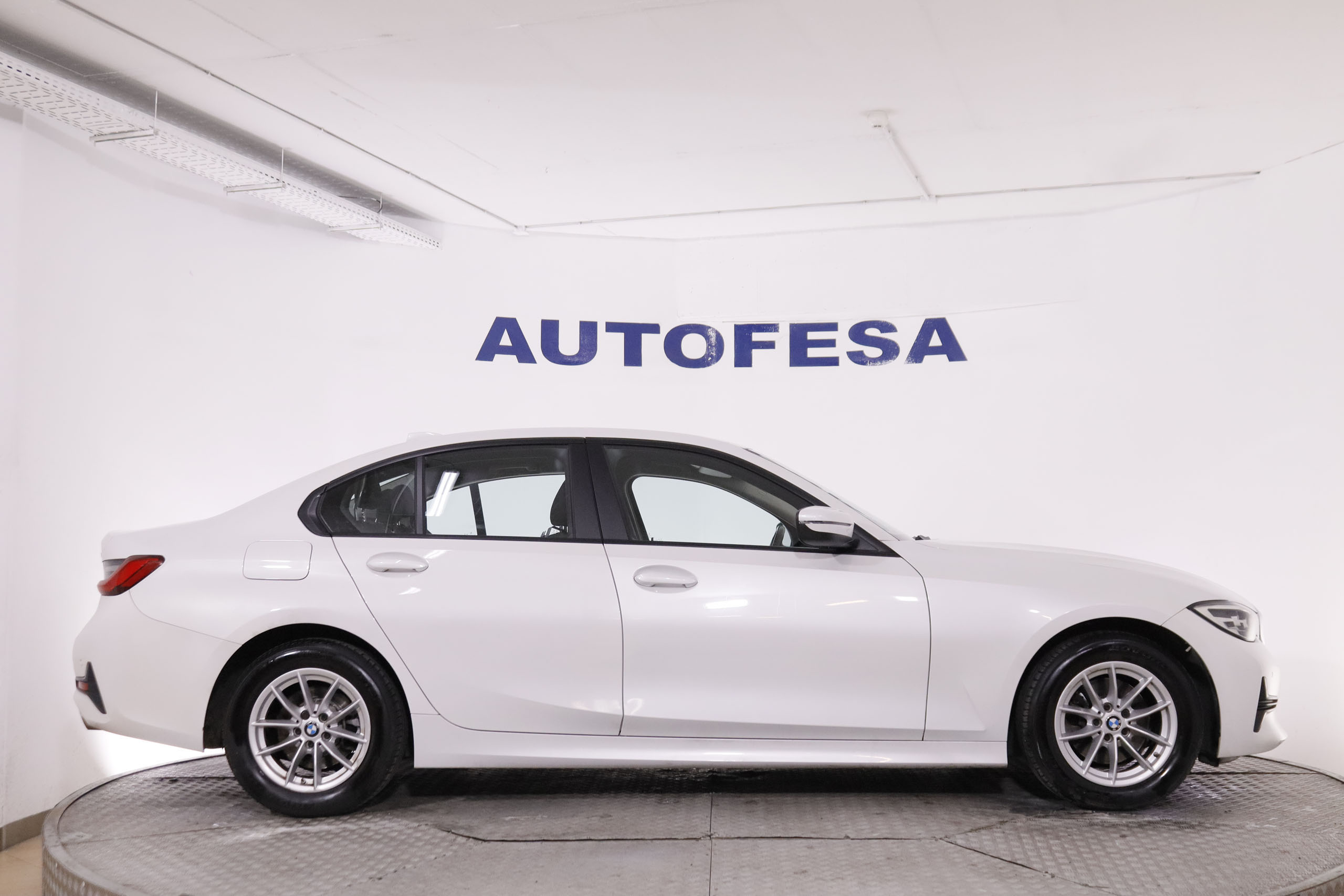 BMW 320 SERIE 3 320D AUTO 190CV 4P # IVA DEDUCIBLE, NAVY, PARKTRONIC foto 9