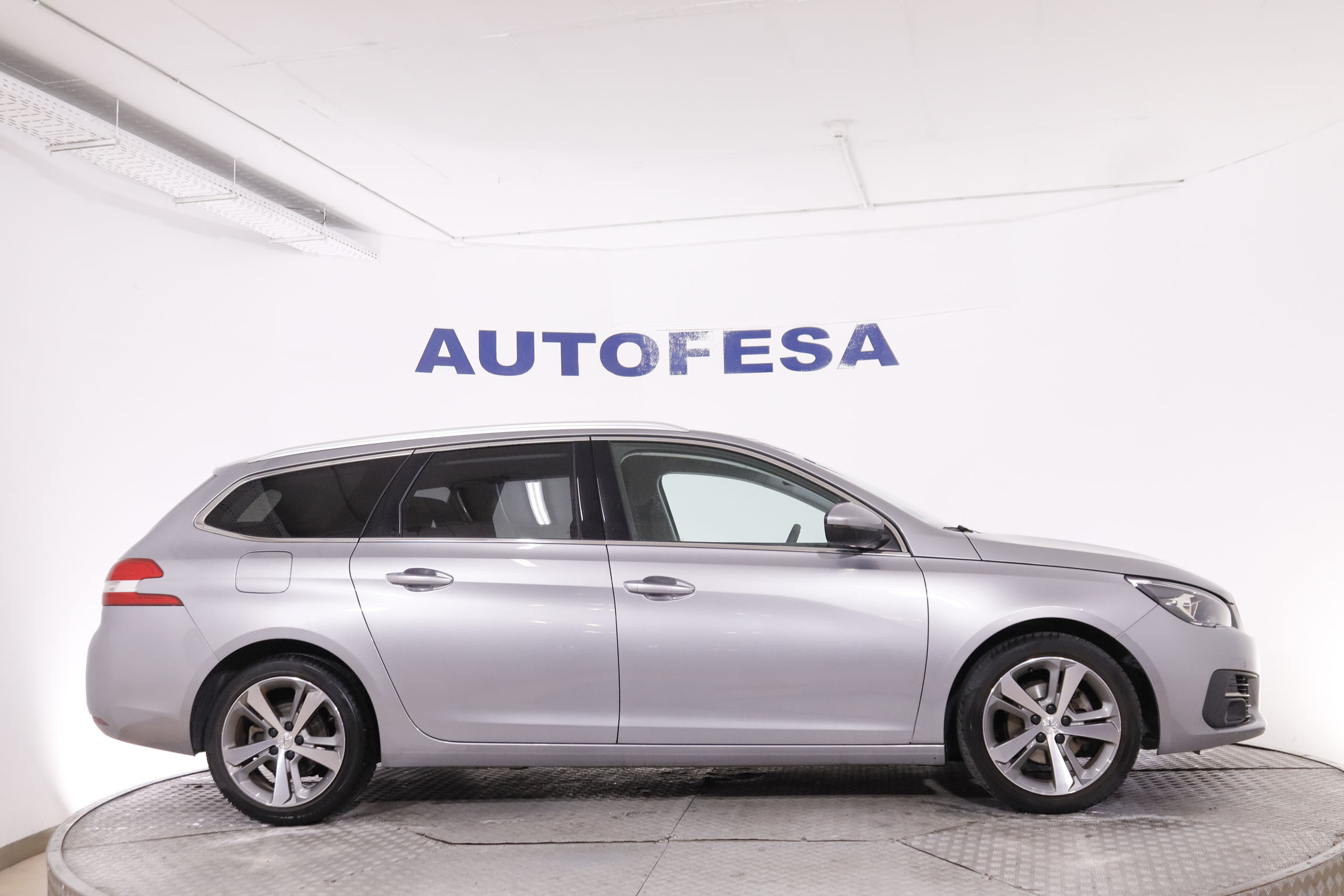 Peugeot 308 SW 1.5 BLUEHDI ALLURE 130CV 5P # IVA DEDUCIBLE, NAVY, PARKTRONIC foto 9