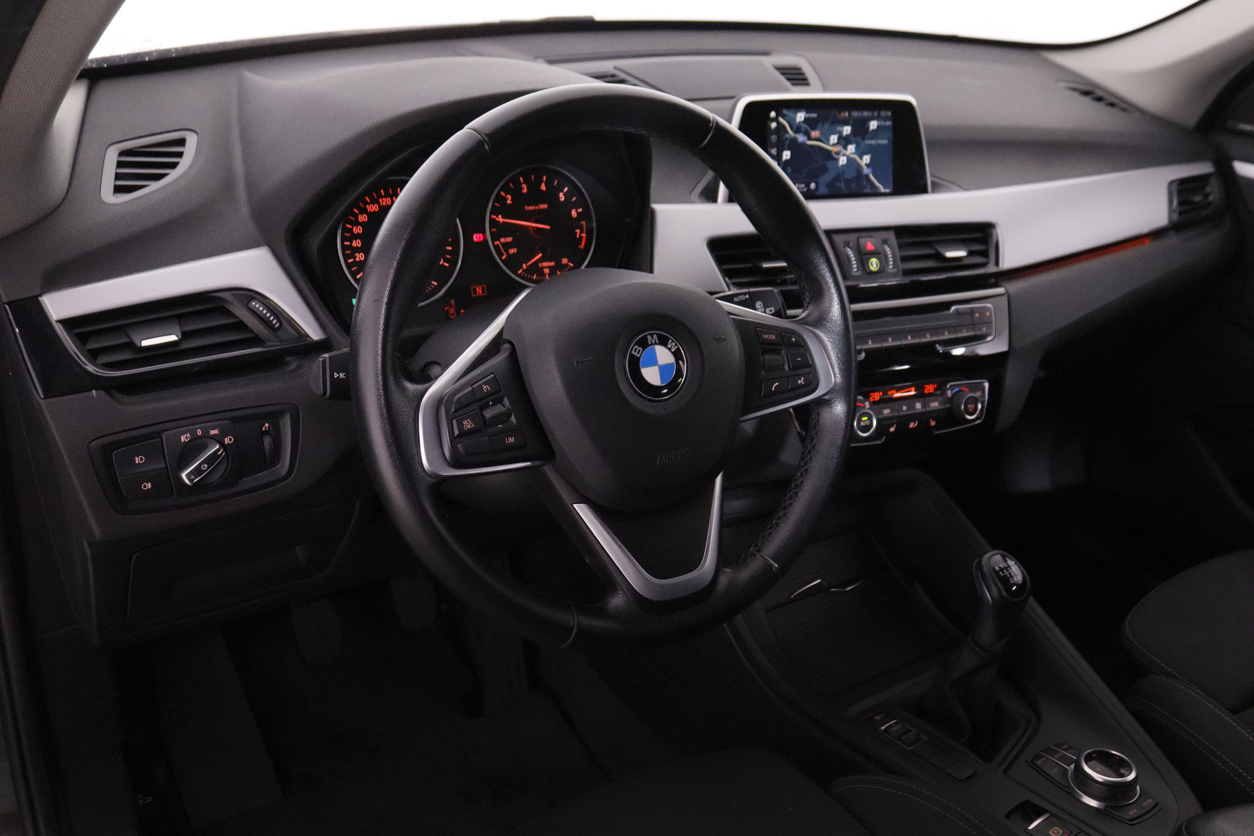 BMW X1 SDRIVE 18I 140CV 5P # NAVY, PARKTRONIC foto 14