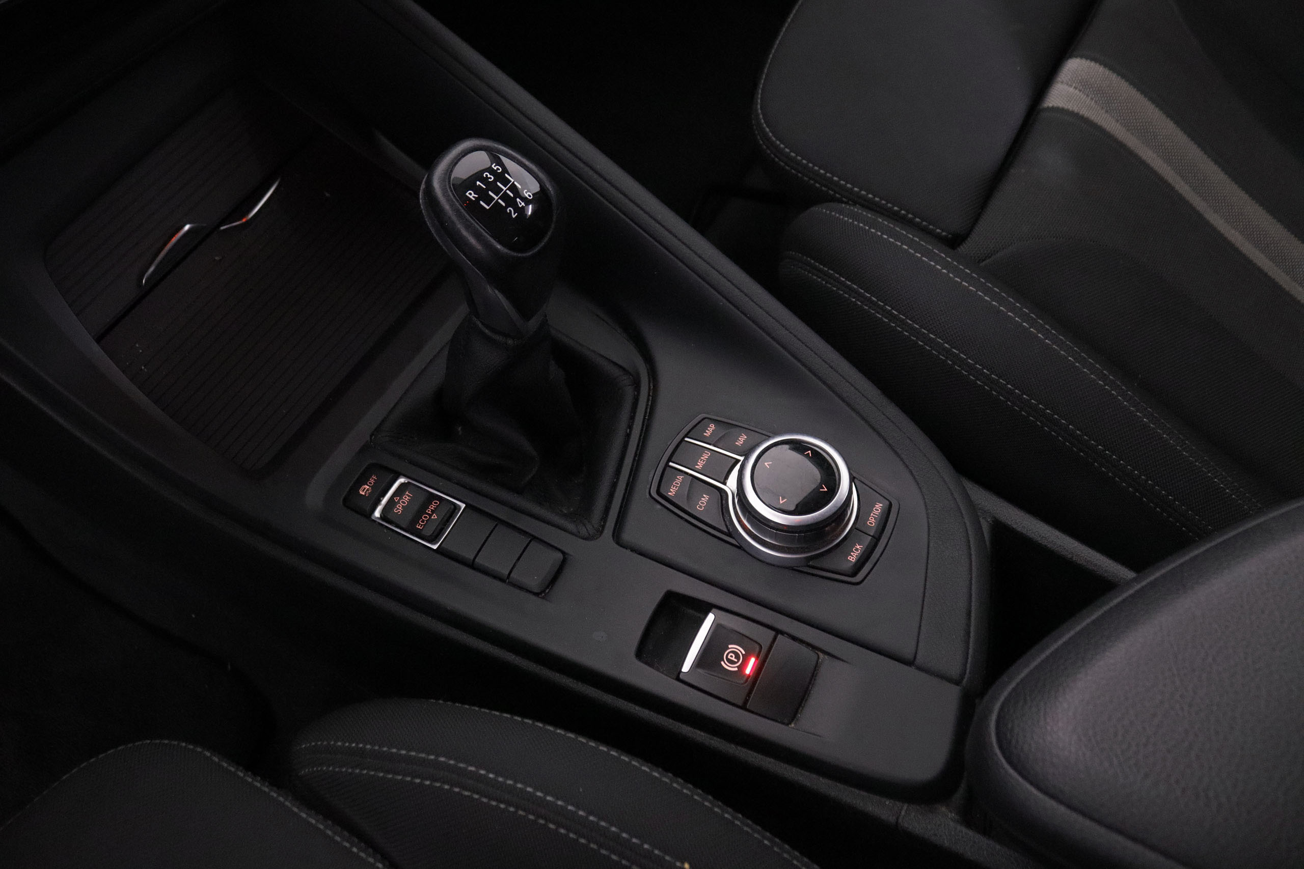 BMW X1 SDRIVE 18I 140CV 5P # NAVY, PARKTRONIC foto 21