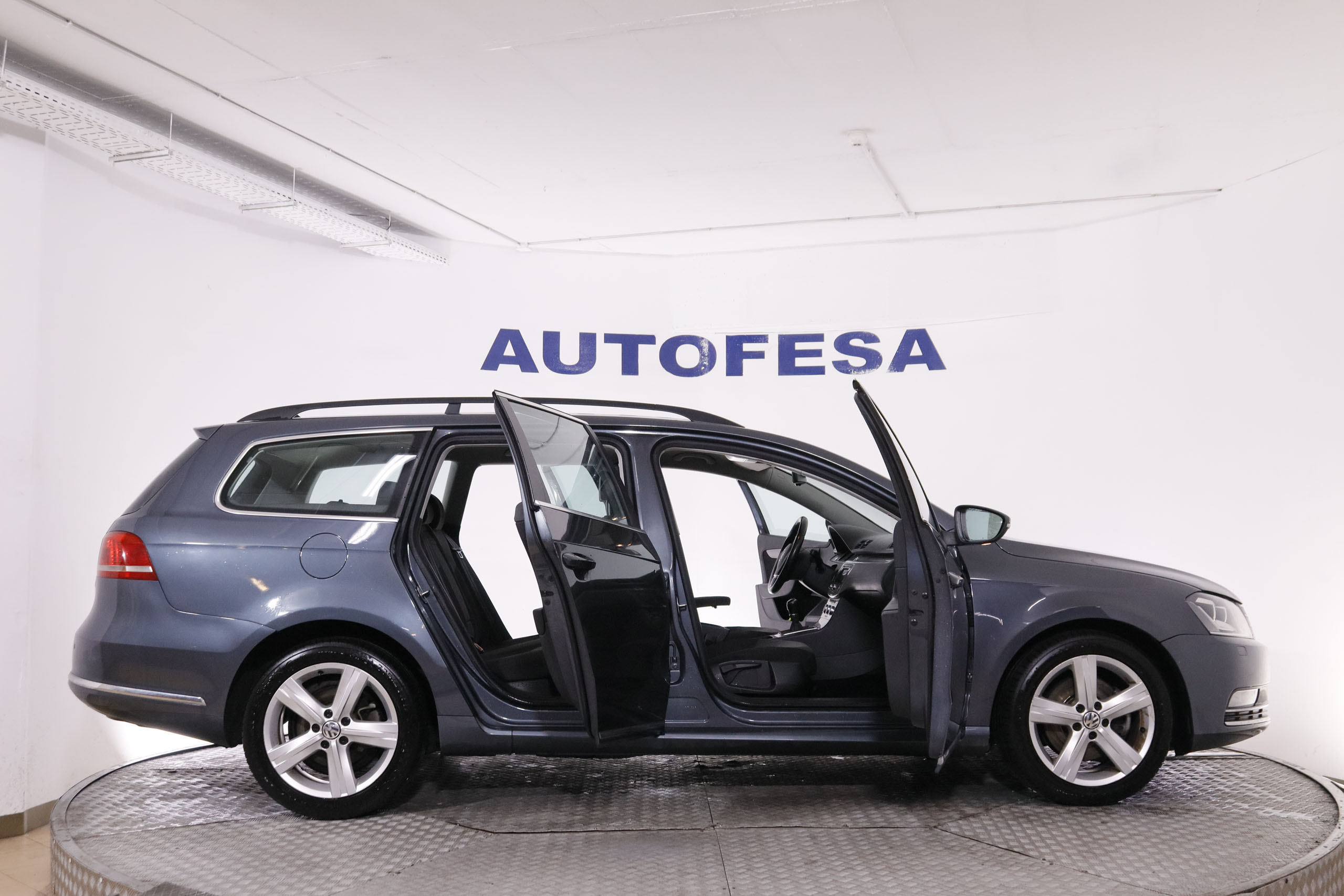 Volkswagen Passat 2.0 TDI VARIANT HIGHLINE 140CV 5P #NAVY, PARKTRONIC foto 11