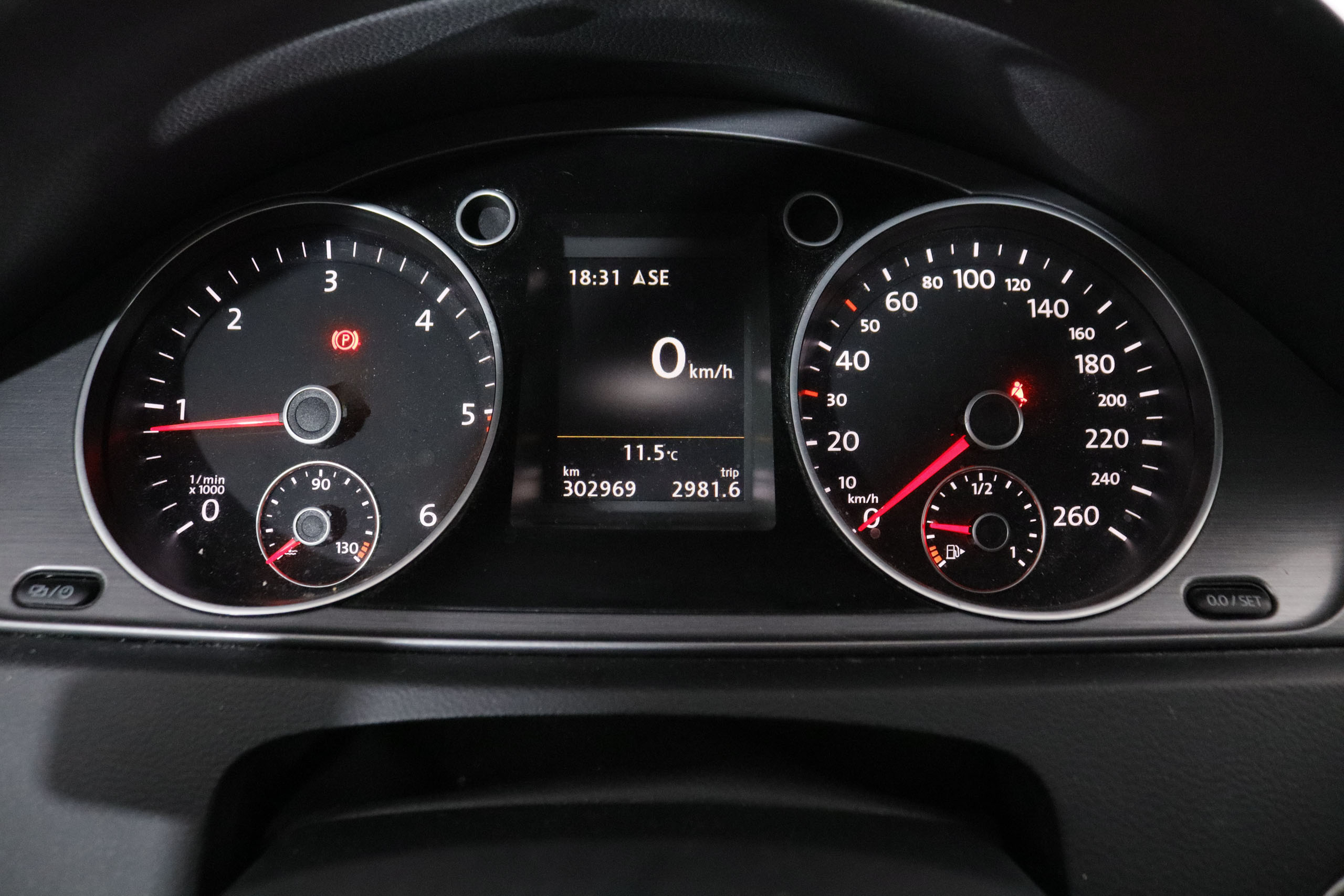 Volkswagen Passat 2.0 TDI VARIANT HIGHLINE 140CV 5P #NAVY, PARKTRONIC foto 17