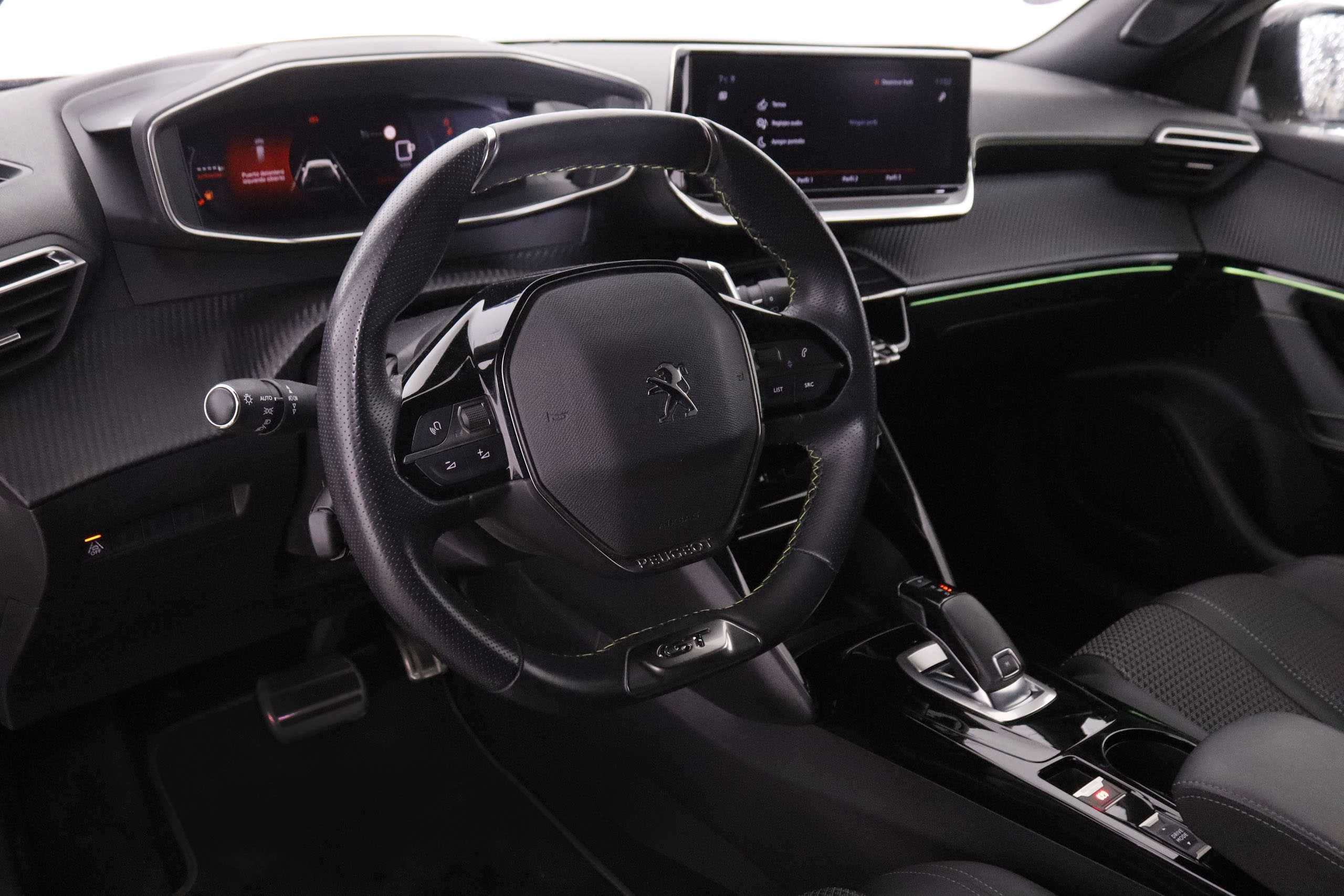 Peugeot 2008 1.2 PURETECH GT AUTO 130CV 5P foto 14