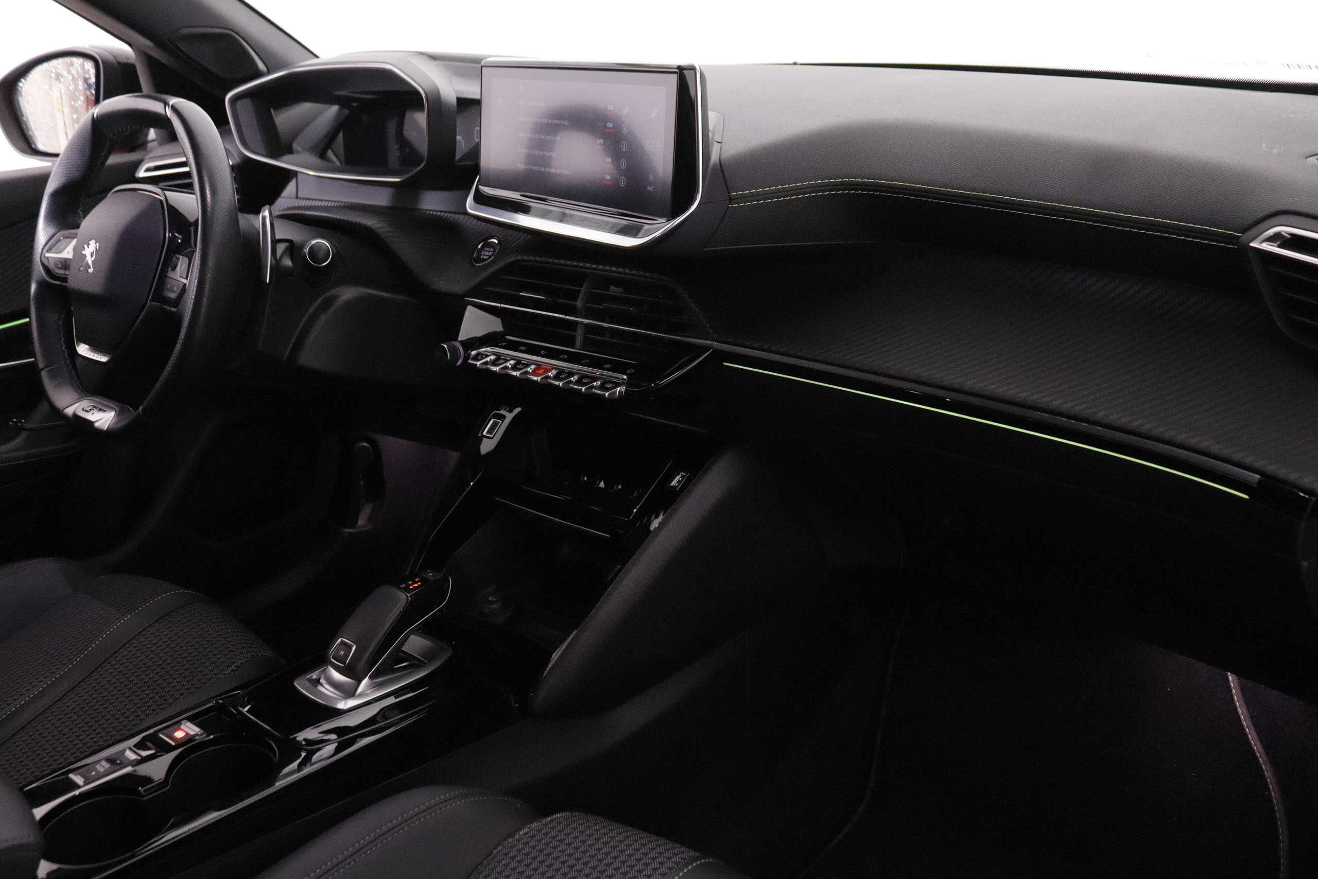 Peugeot 2008 1.2 PURETECH GT AUTO 130CV 5P foto 15