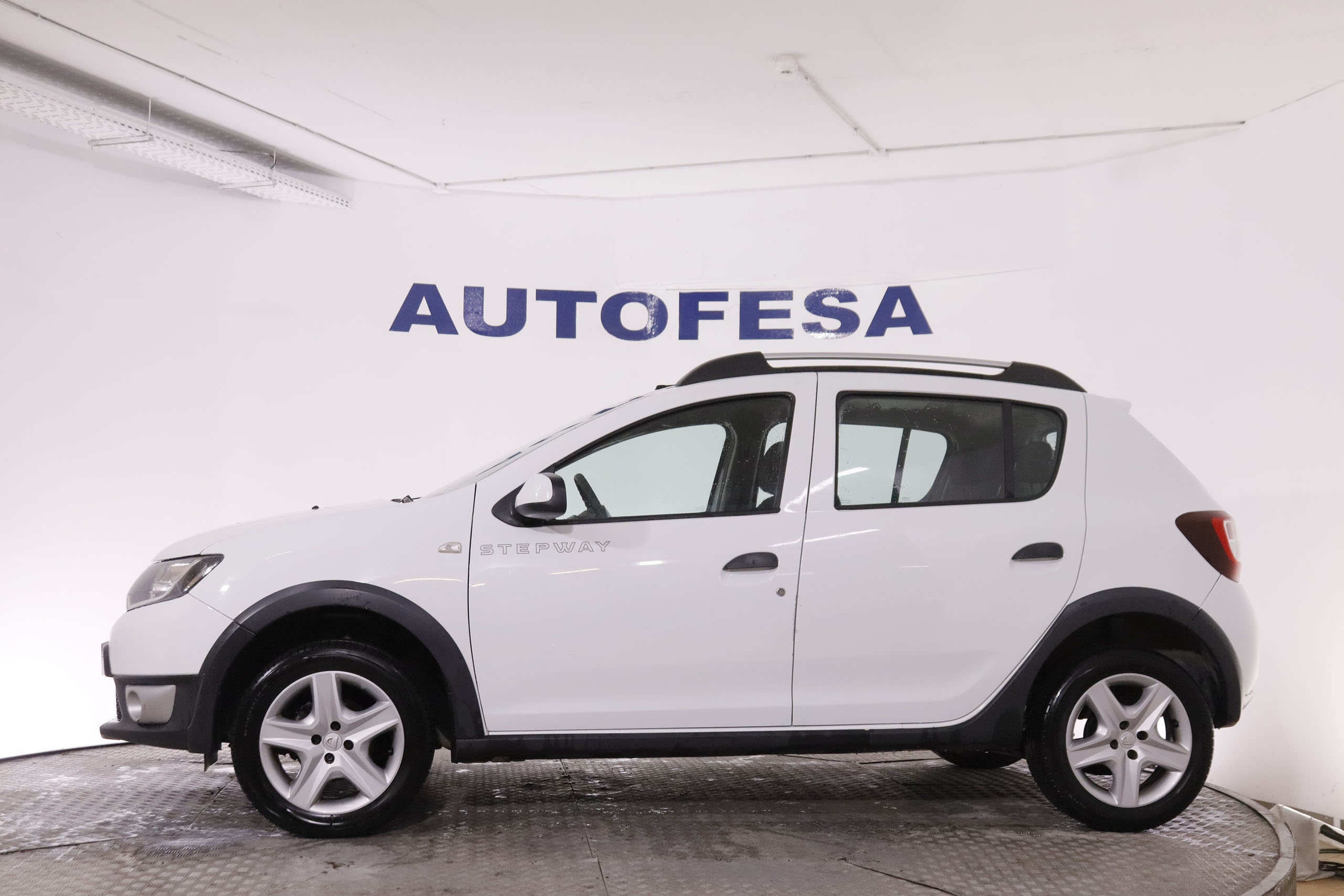 Dacia SANDERO 900 TCE STEPWAY 90CV 5P # IVA DEDUCIBLE 900 TCE STEPWAY 90CV 5P # IVA DEDUCIBLE foto 9