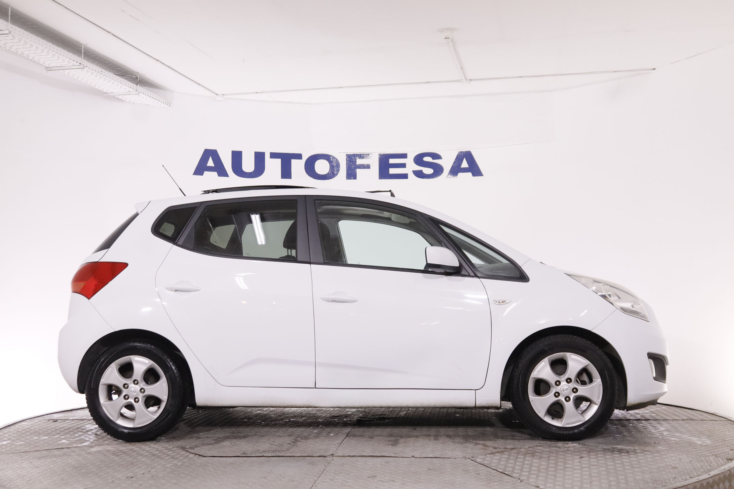 Kia Venga 1.6 CRDI 115CV 5P #TECHO ELEC PANORAMICO, PARKTRONIC foto 9