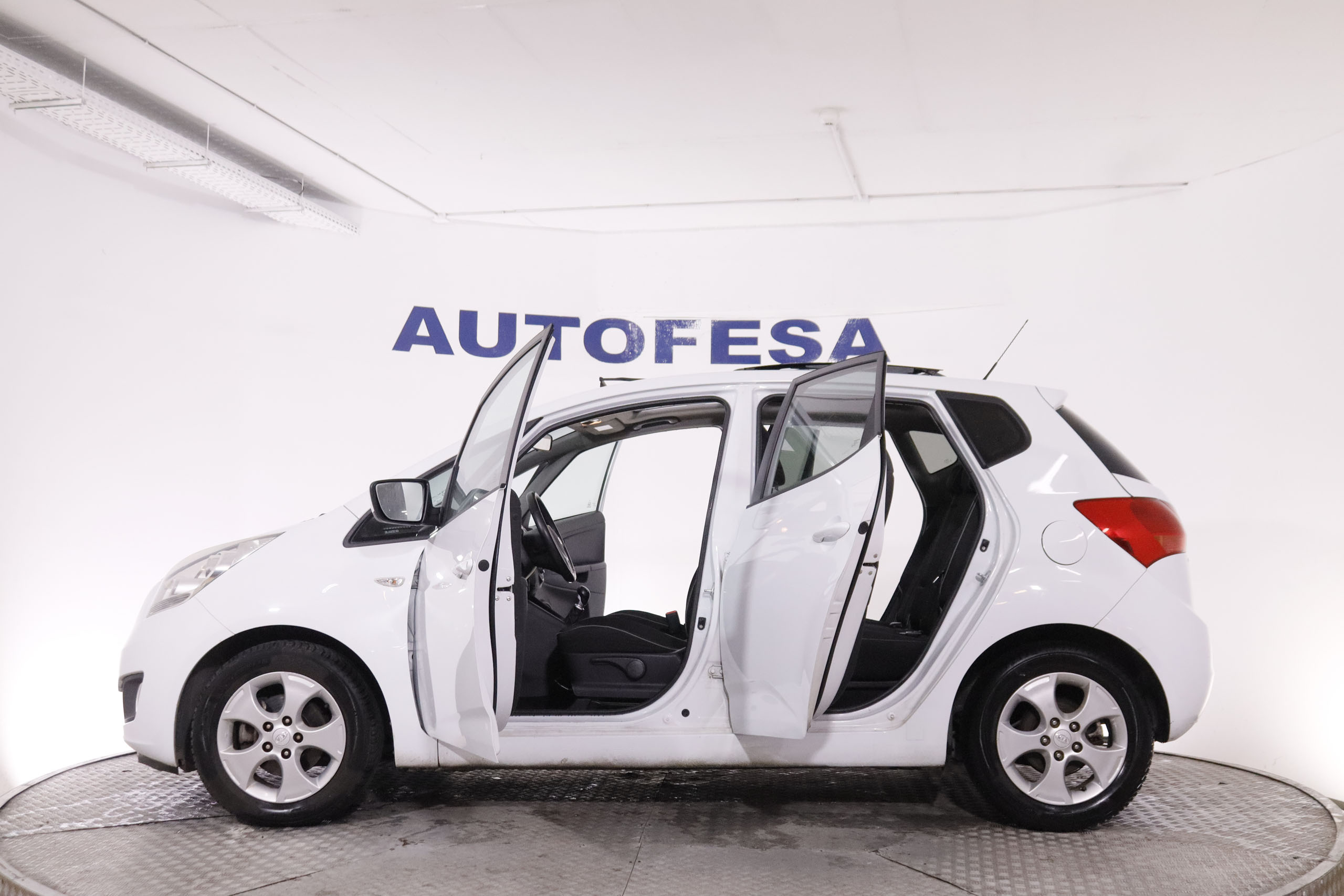 Kia Venga 1.6 CRDI 115CV 5P #TECHO ELEC PANORAMICO, PARKTRONIC foto 10