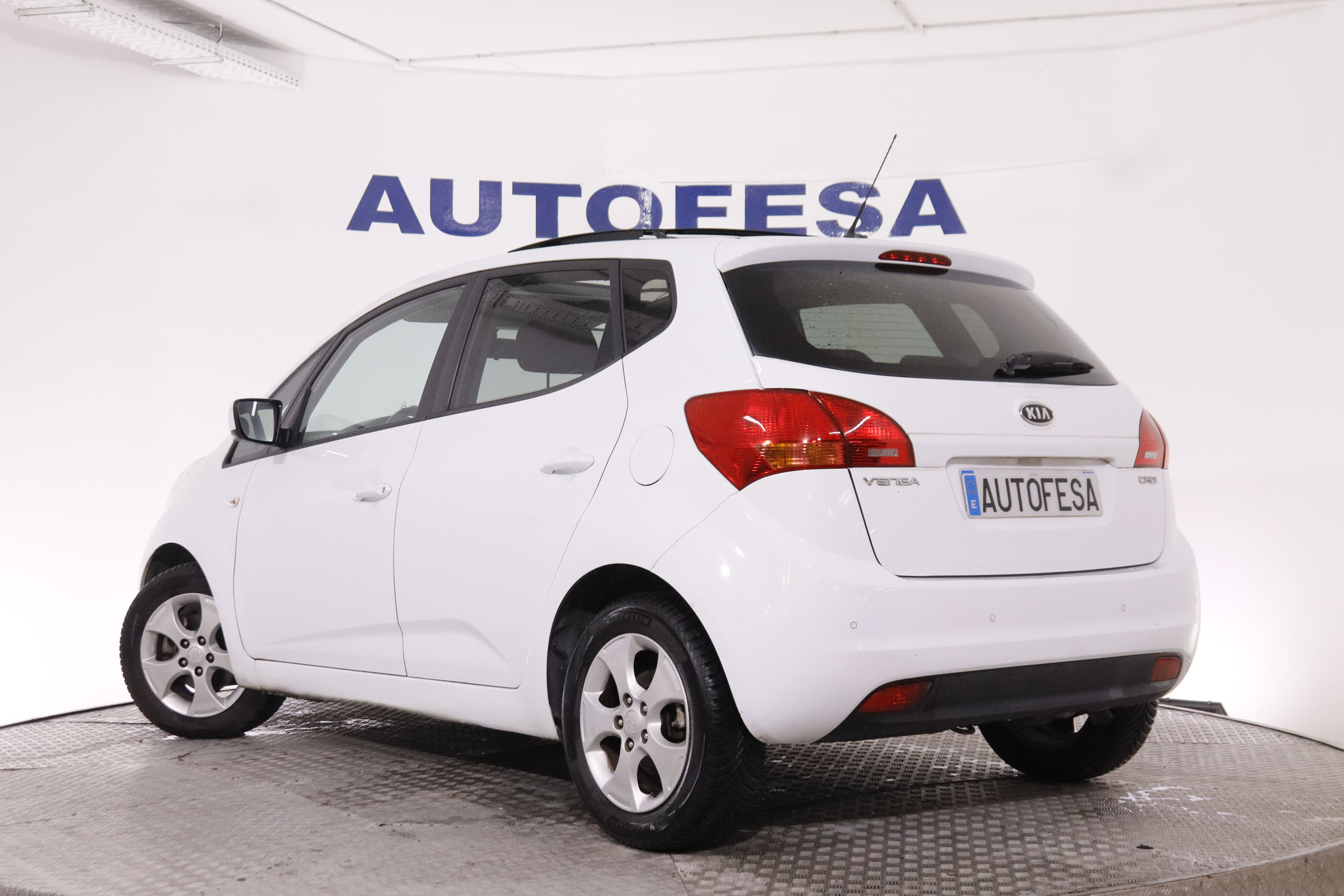 Kia Venga 1.6 CRDI 115CV 5P #TECHO ELEC PANORAMICO, PARKTRONIC foto 5