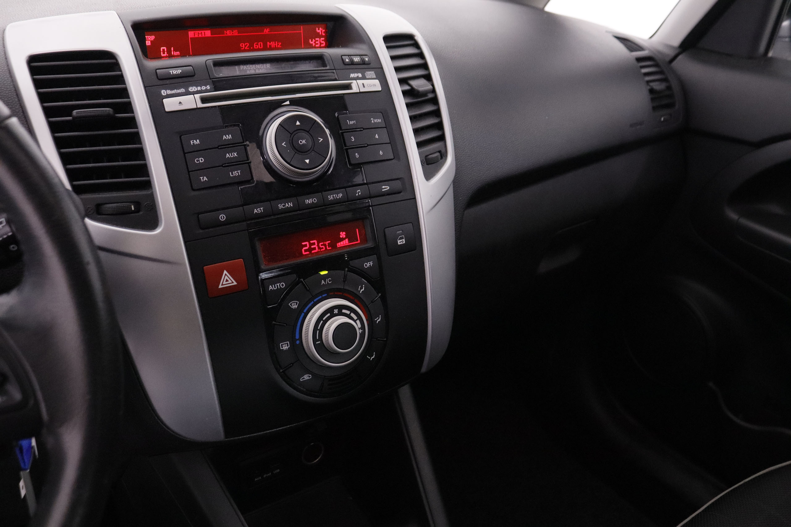 Kia Venga 1.6 CRDI 115CV 5P #TECHO ELEC PANORAMICO, PARKTRONIC foto 18