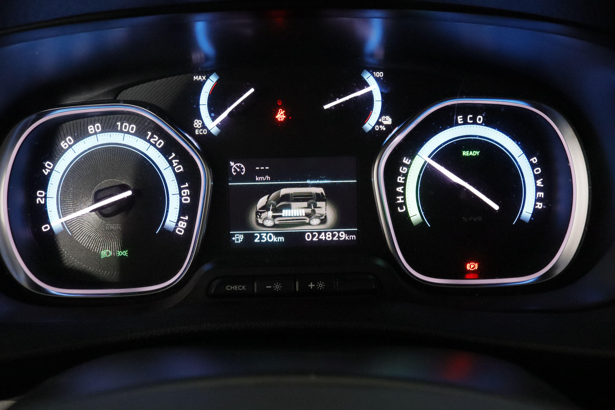 Peugeot E-Expert E-EXPERT LARGA ELECTRICA 75KWH AUTO 136CV 4P # IVA DEDUCIBLE foto 17