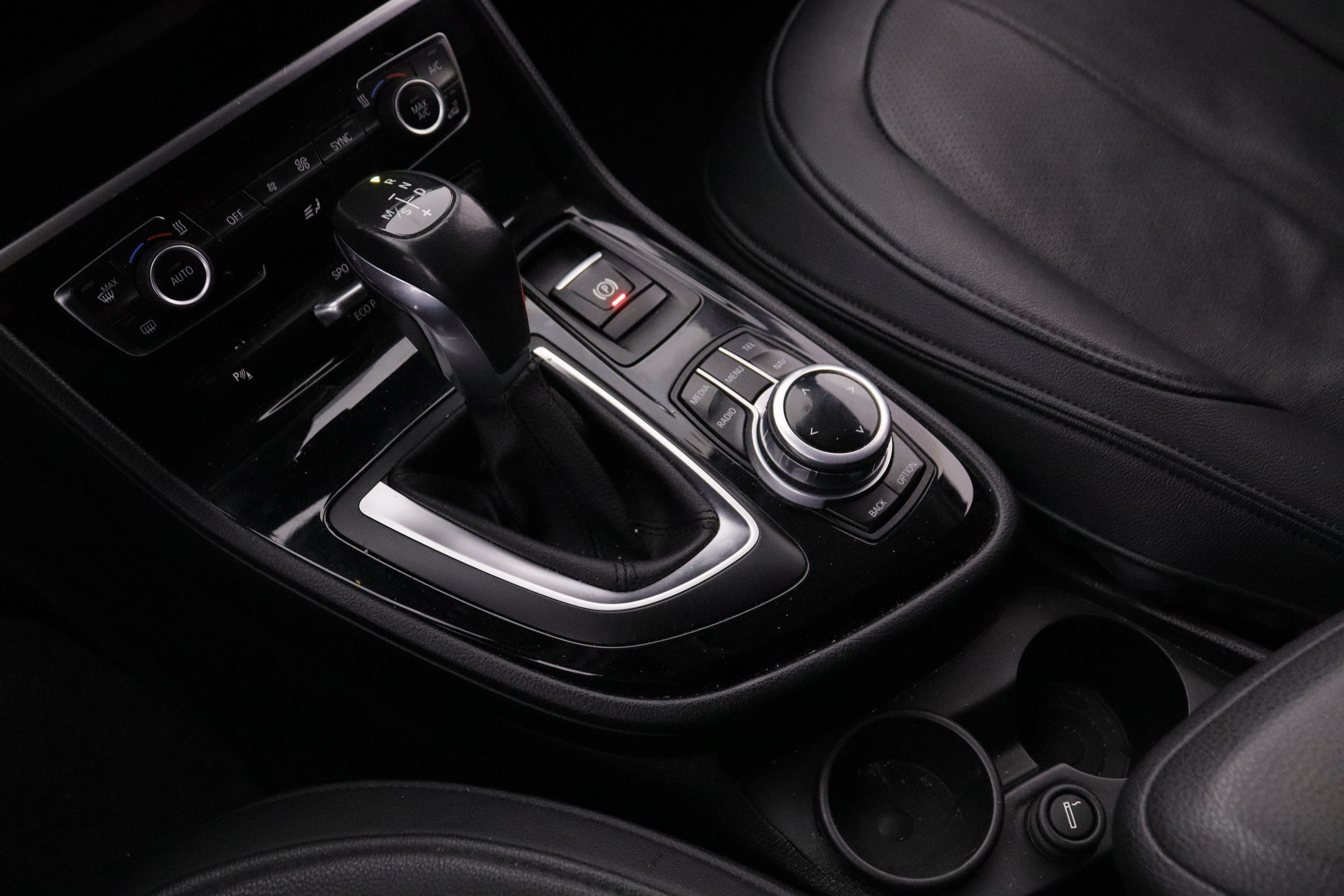 BMW 218 SERIE 2 218D GRAND TOURER AUTO 150CV 7 PLAZAS 5P # PARKTRONIC foto 22