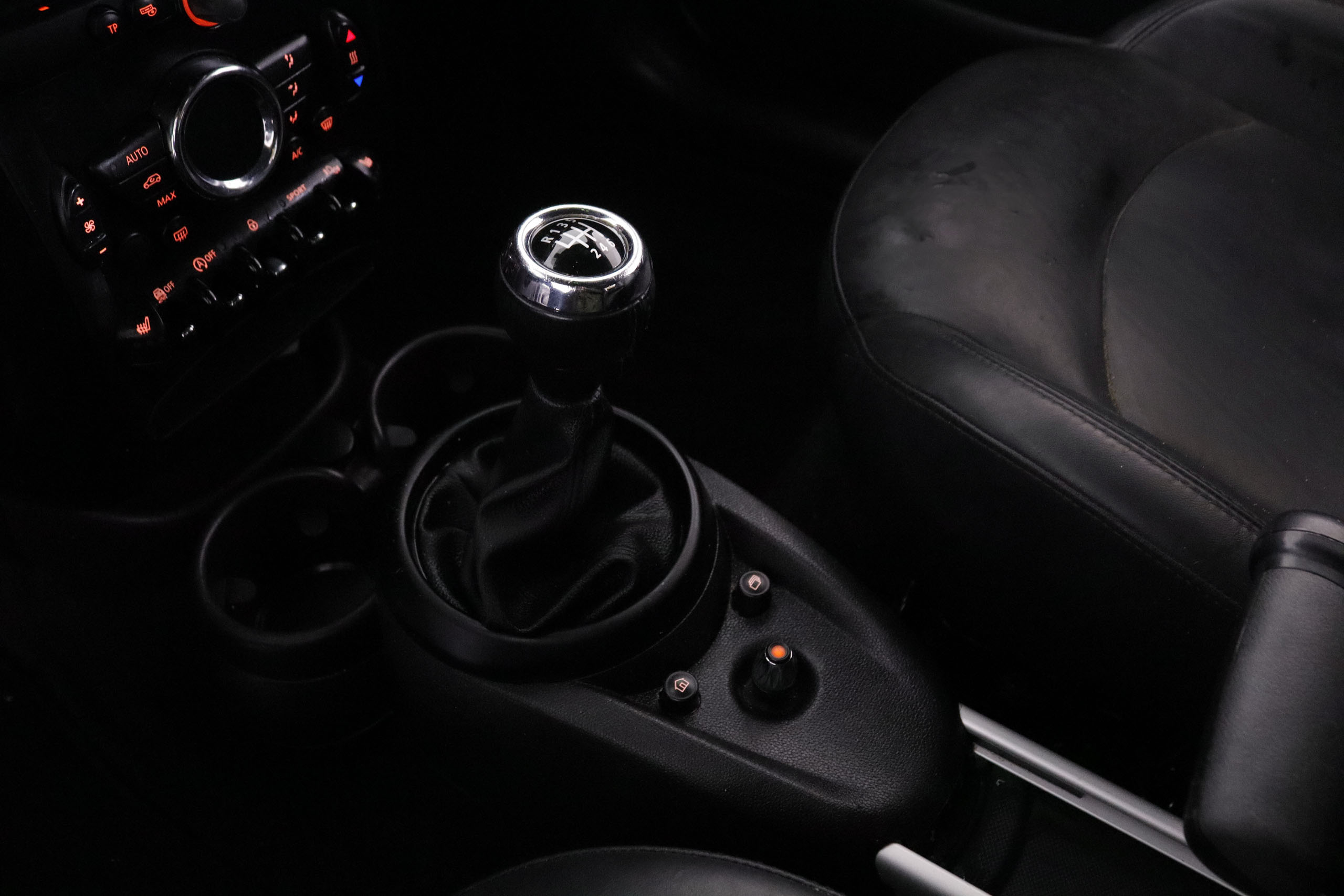 Mini COOPER PACEMAN 1.6 ALL4 RED HOT CHILI II 122CV 5P # CUERO, NAVY, PARKTRONIC foto 23