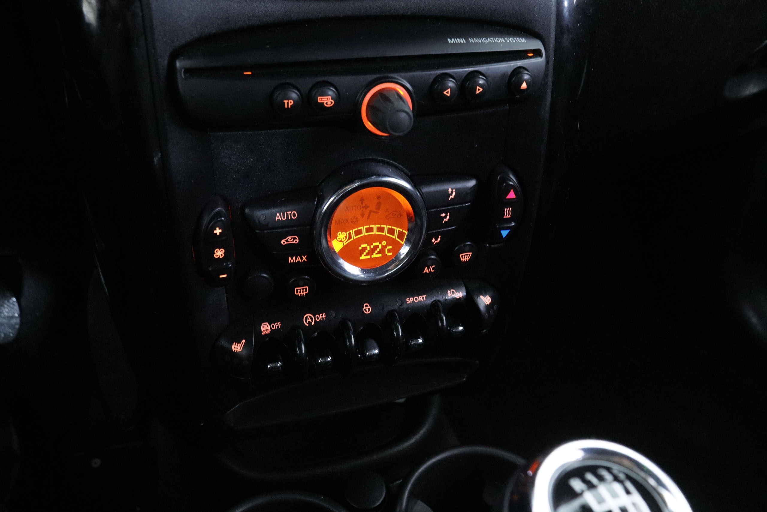 Mini COOPER PACEMAN 1.6 ALL4 RED HOT CHILI II 122CV 5P # CUERO, NAVY, PARKTRONIC foto 22