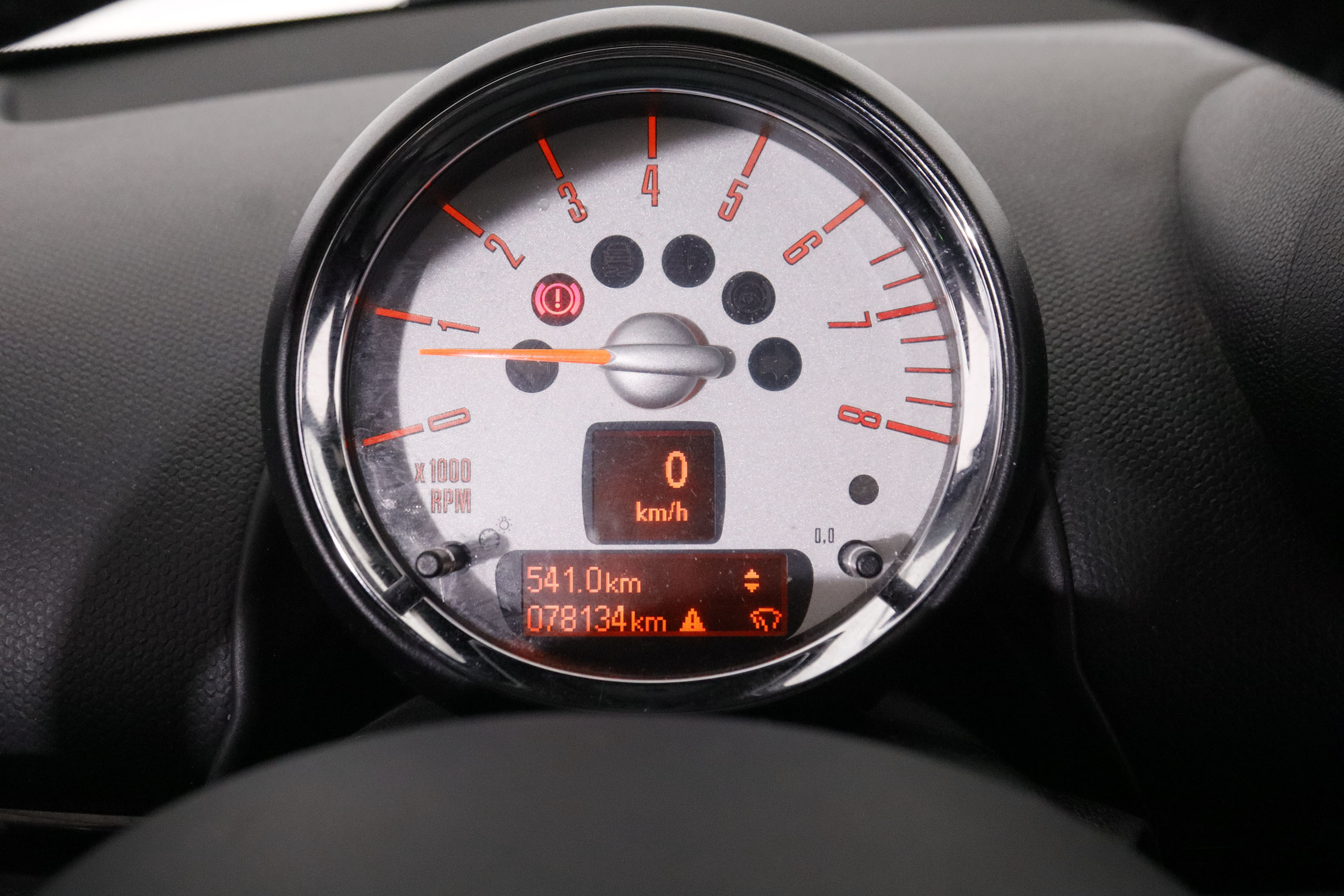 Mini COOPER PACEMAN 1.6 ALL4 RED HOT CHILI II 122CV 5P # CUERO, NAVY, PARKTRONIC foto 17