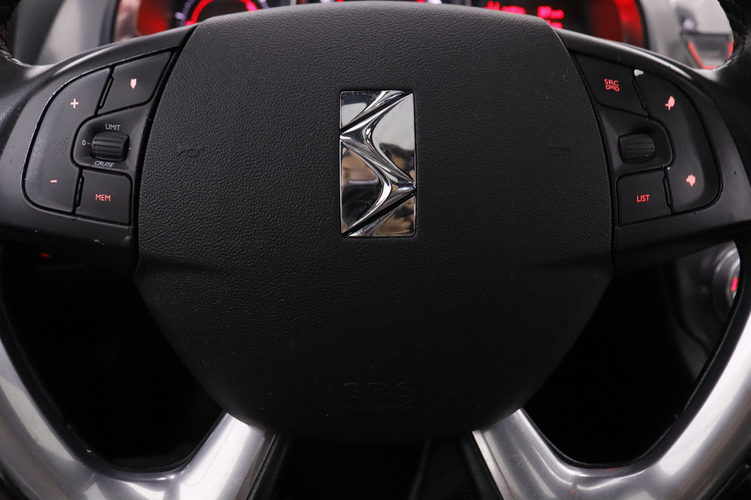 DS DS 5 2.0 HDI STYLE 163CV 5P # TECHO DOBLE, NAVY, PARKTRONIC foto 17