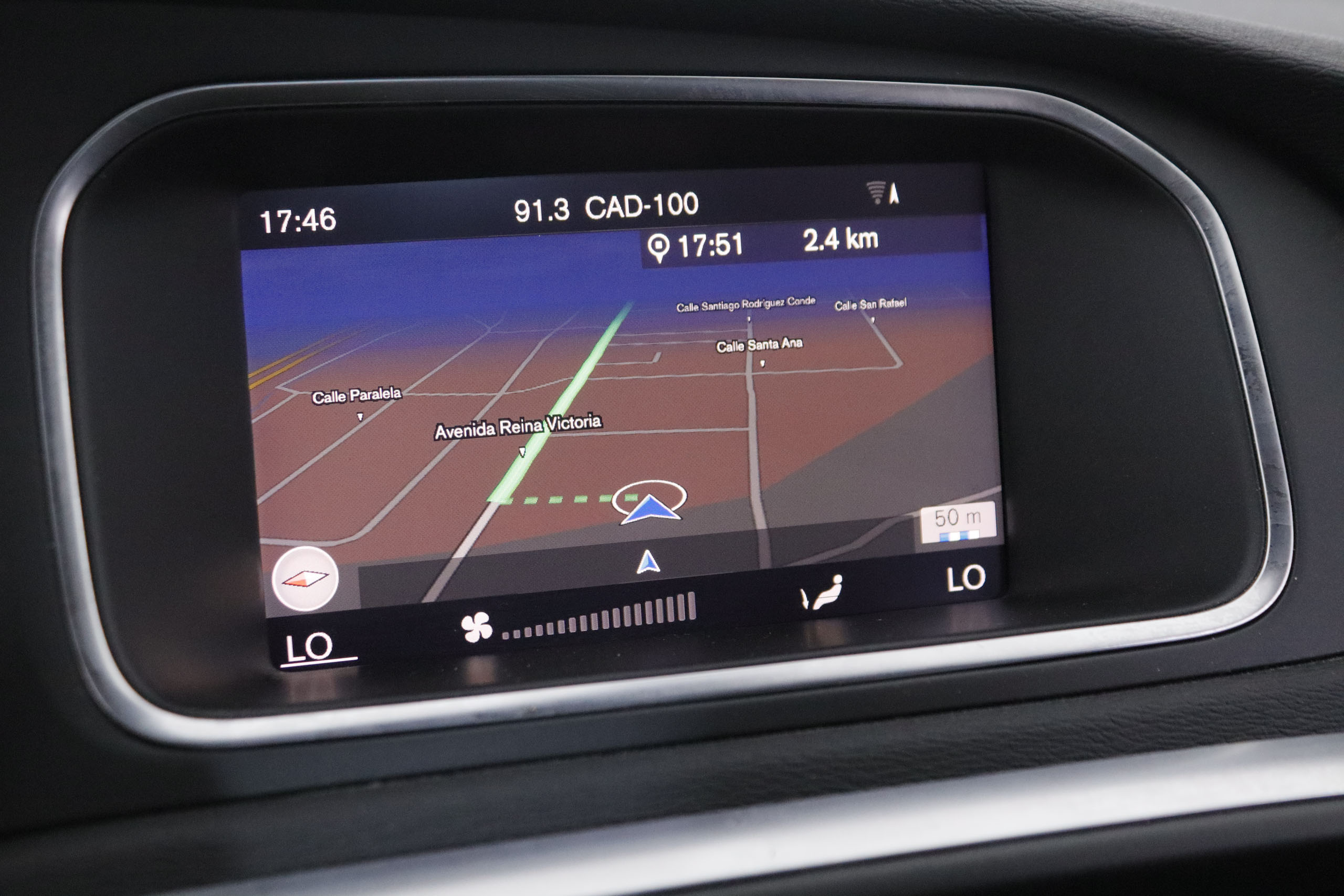 Volvo V40 1.5 CROSS COUNTRY T3 AUTO SIGNATURE 152CV 5P #TECHO PANORAMICO, NAVY foto 19