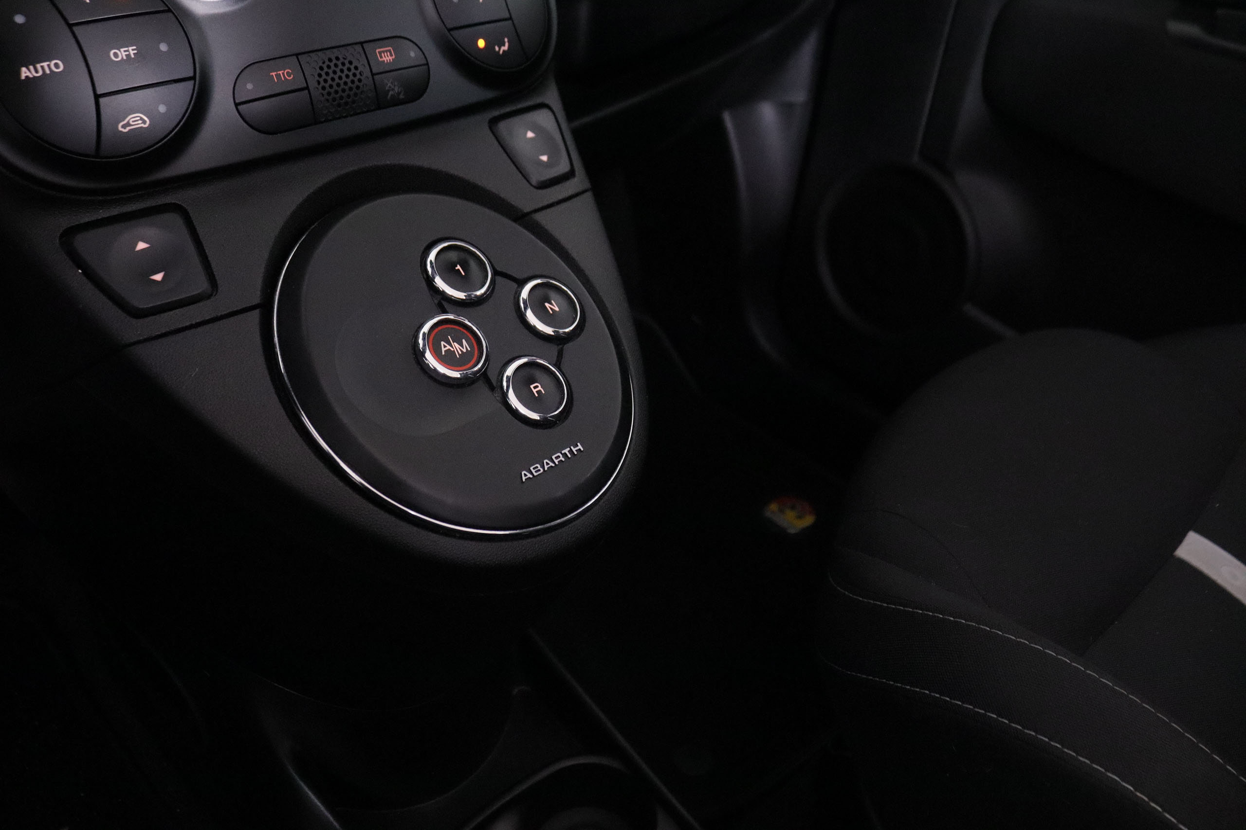 Abarth 500c 1.4 TURBO AUTO 140CV 2P # PARKTRONIC foto 21