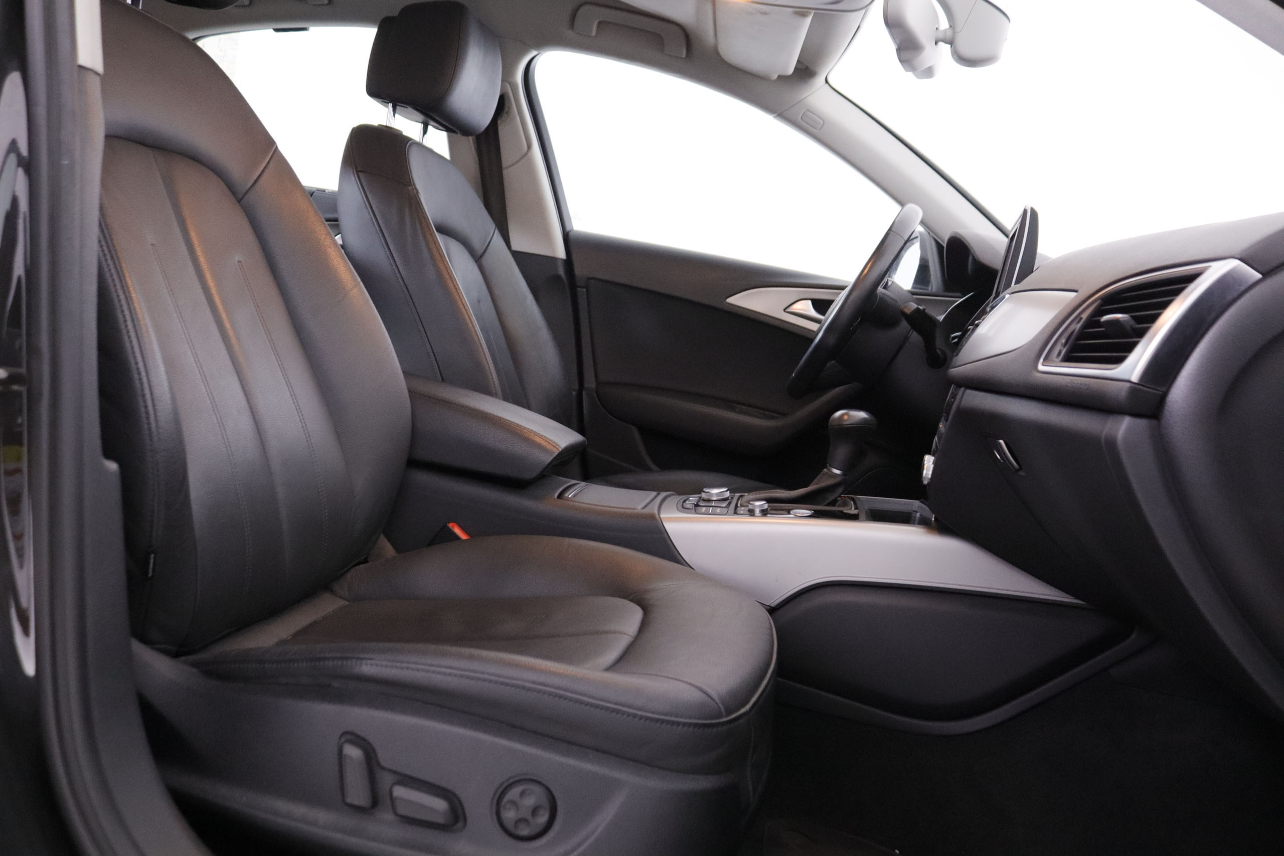 Audi A6 2.0 TDI ADVANCE EDITION MULTITRONIC AUTO 177CV 4P# CUERO, NAVY, PARKTRONIC foto 23