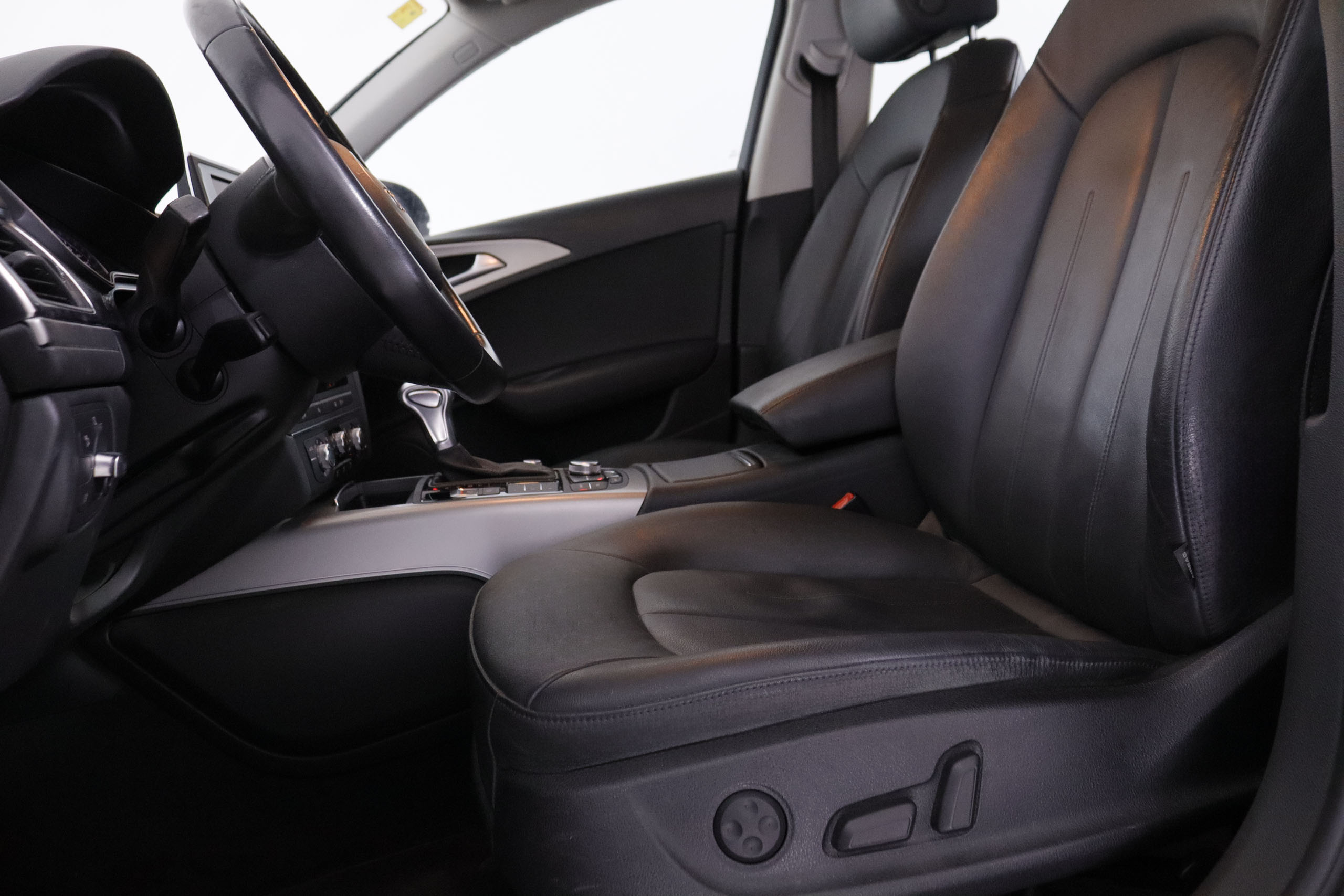 Audi A6 2.0 TDI ADVANCE EDITION MULTITRONIC AUTO 177CV 4P# CUERO, NAVY, PARKTRONIC foto 22