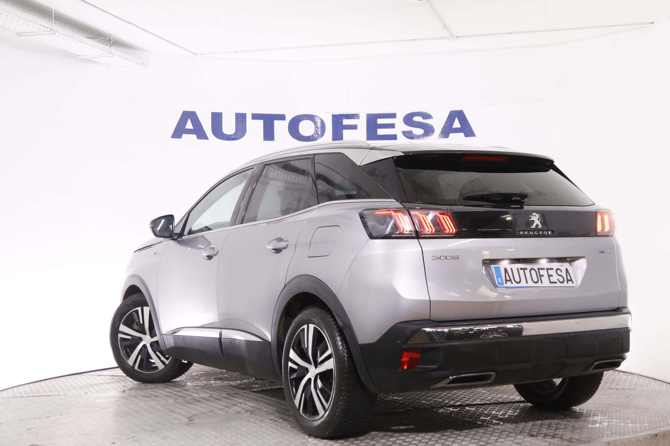 Peugeot 3008 1.6 PHEV E EAT 8 4X4 GT AUTO 300CV 5P # IVA DEDUCIBLE, NAVY, PARKTRONIC 1.6 PHEV E EAT 8 4X4 GT AUTO 300CV 5P # IVA DEDUCIBLE, NAVY, PARKTRONIC foto 5