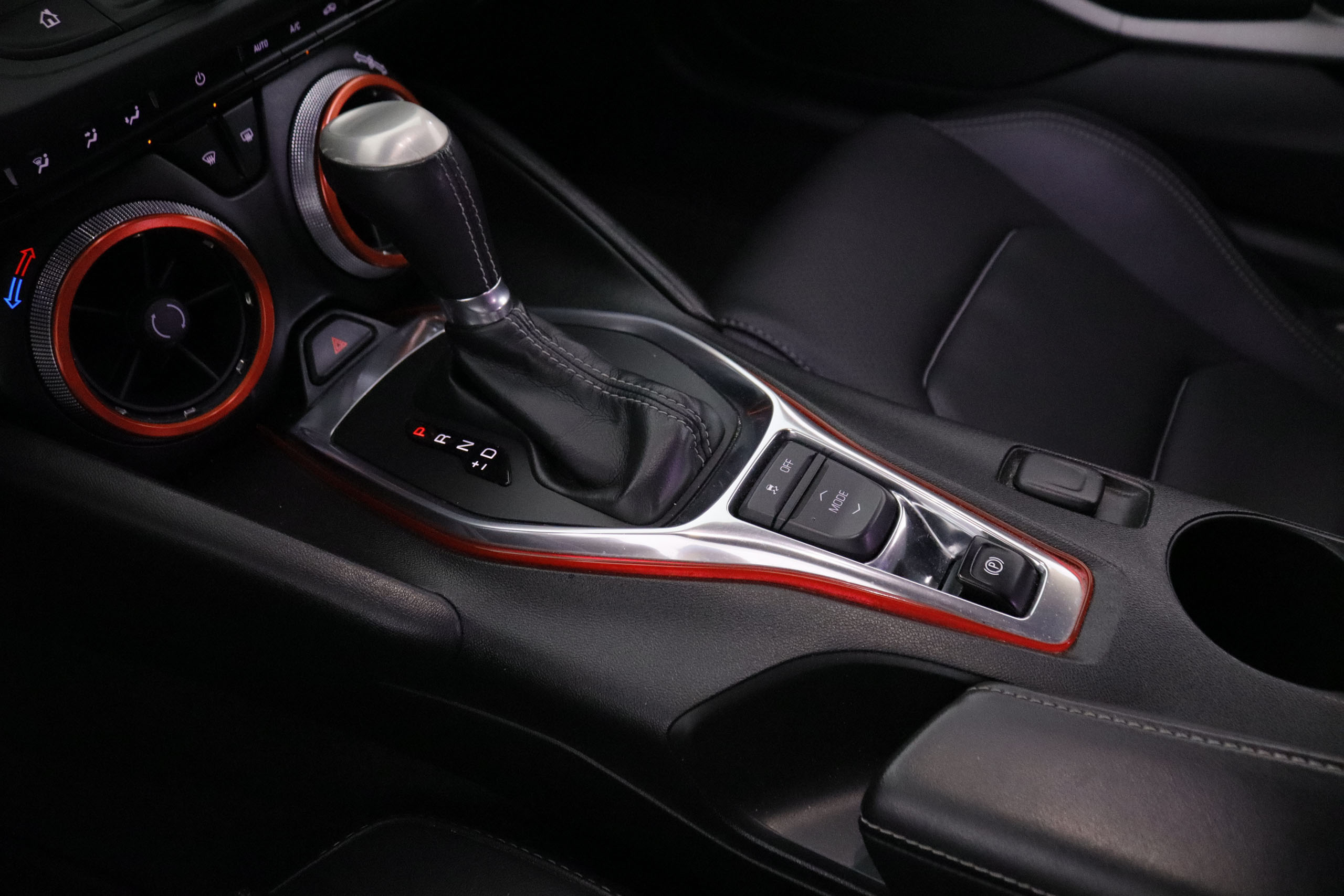 Chevrolet Camaro 2.0 T 278CV AUTO 2P # CUERO, FAROS LED, CAMARA TRASERA foto 22