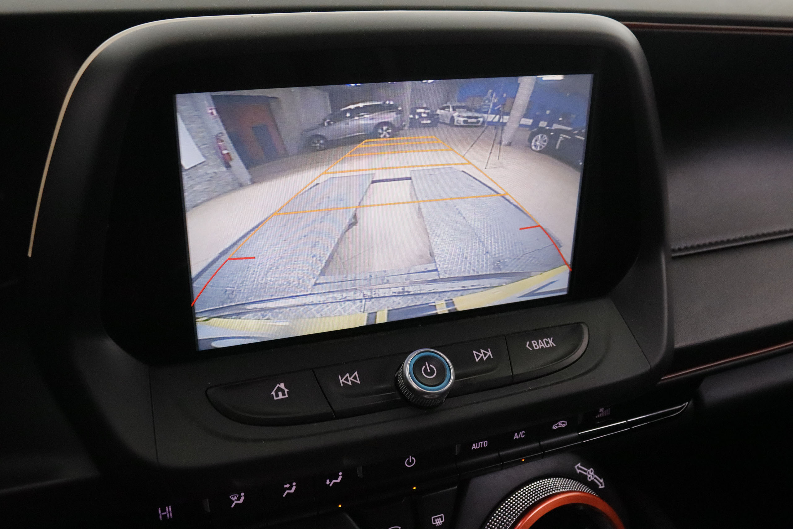 Chevrolet Camaro 2.0 T 278CV AUTO 2P # CUERO, FAROS LED, CAMARA TRASERA foto 21