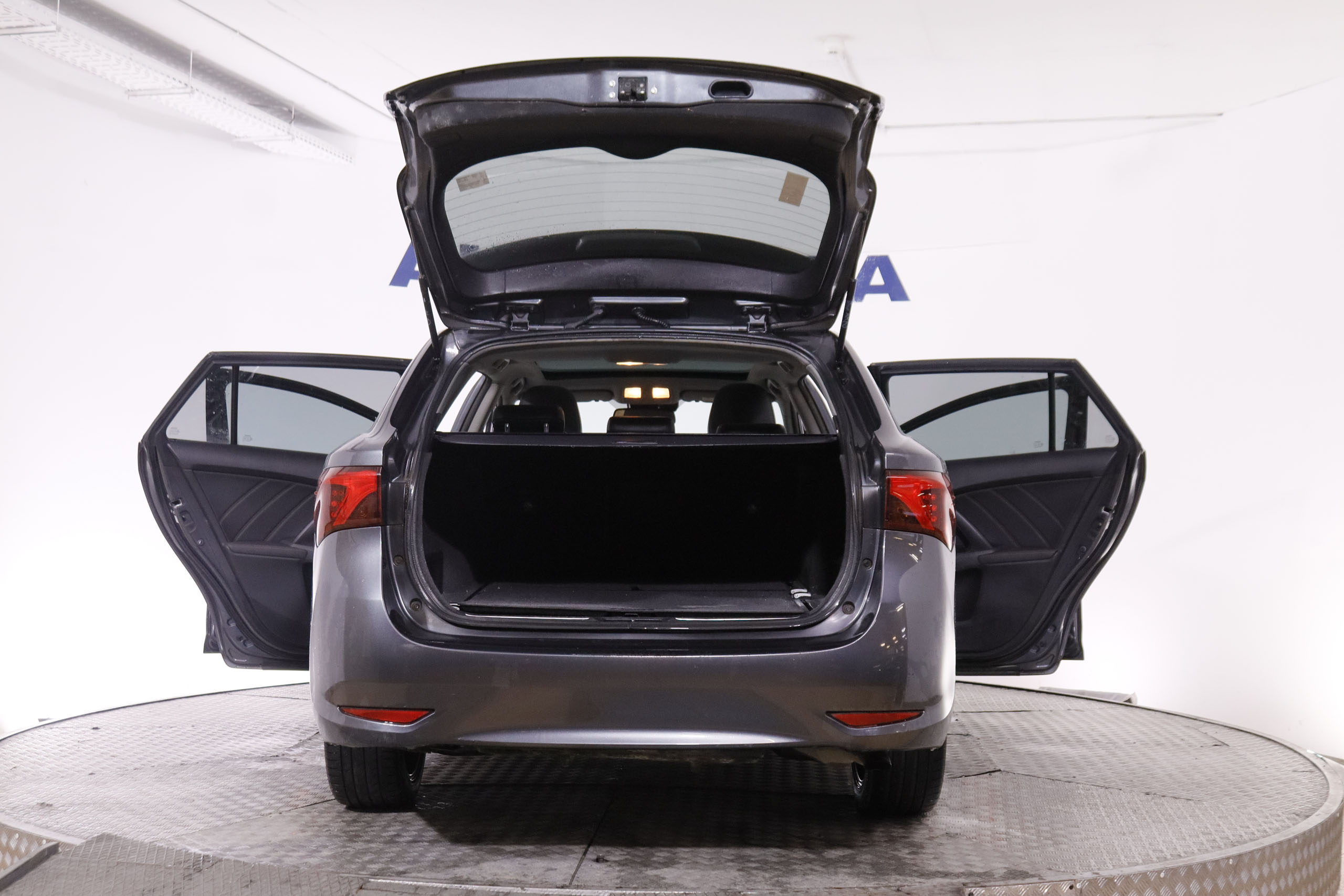 Toyota Avensis 2.0 D TOURING SPORTS SW EXECUTIVE 143CV 5P # TECHO PANORAMICO, NAVY foto 10